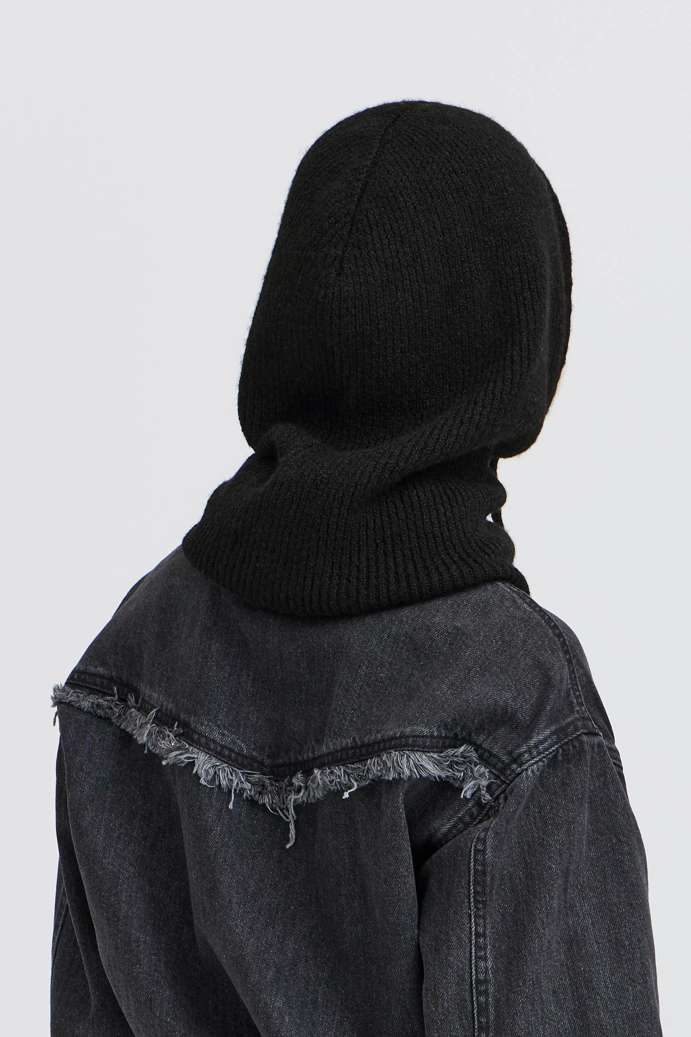 BYVELHA Hatt LOOKBOOK FRONT 20818025-194008