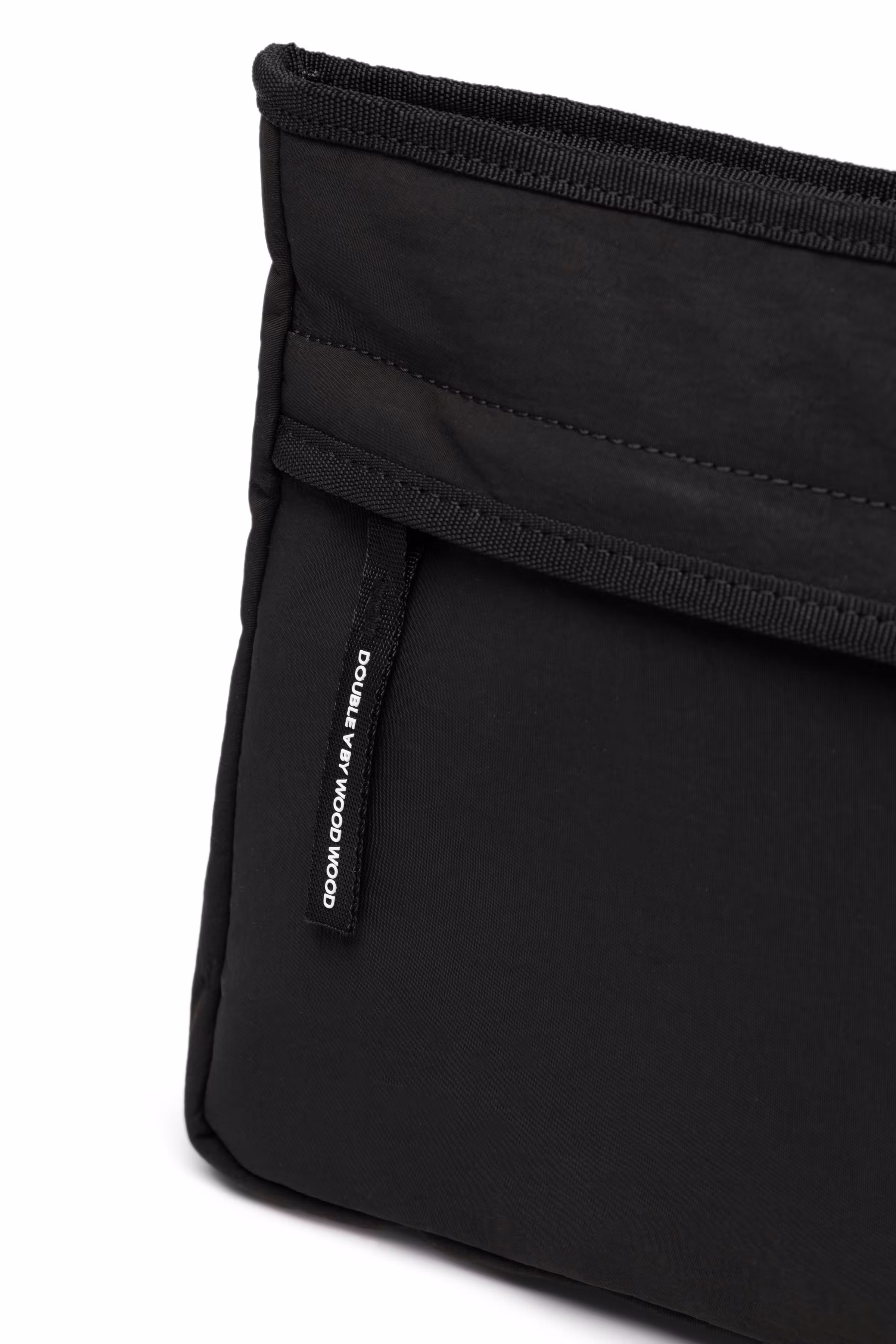 WWFlorian side bag PACK DETAIL 30251922-303700