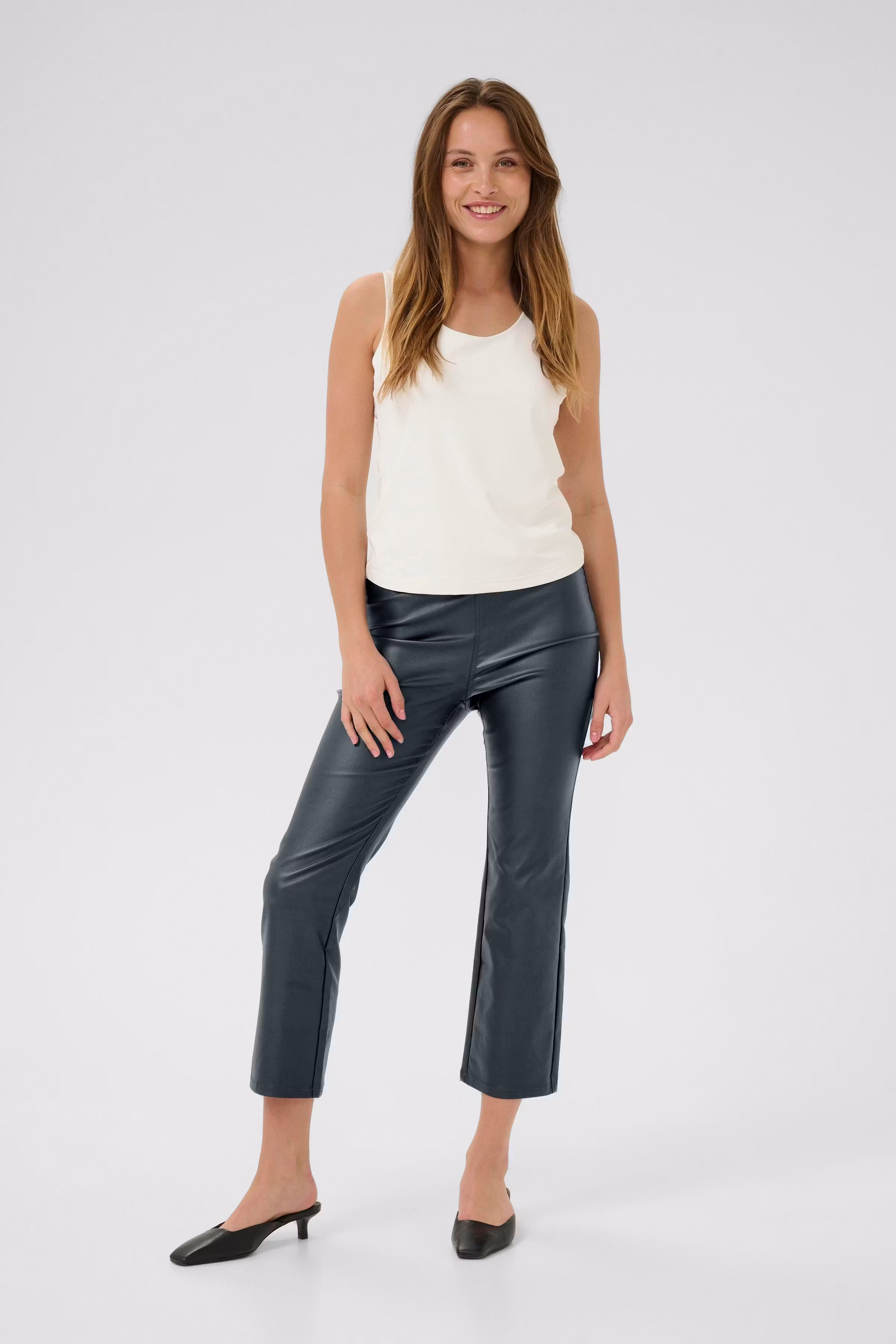 KAada Trousers LOOKBOOK FRONT 10503875-190205