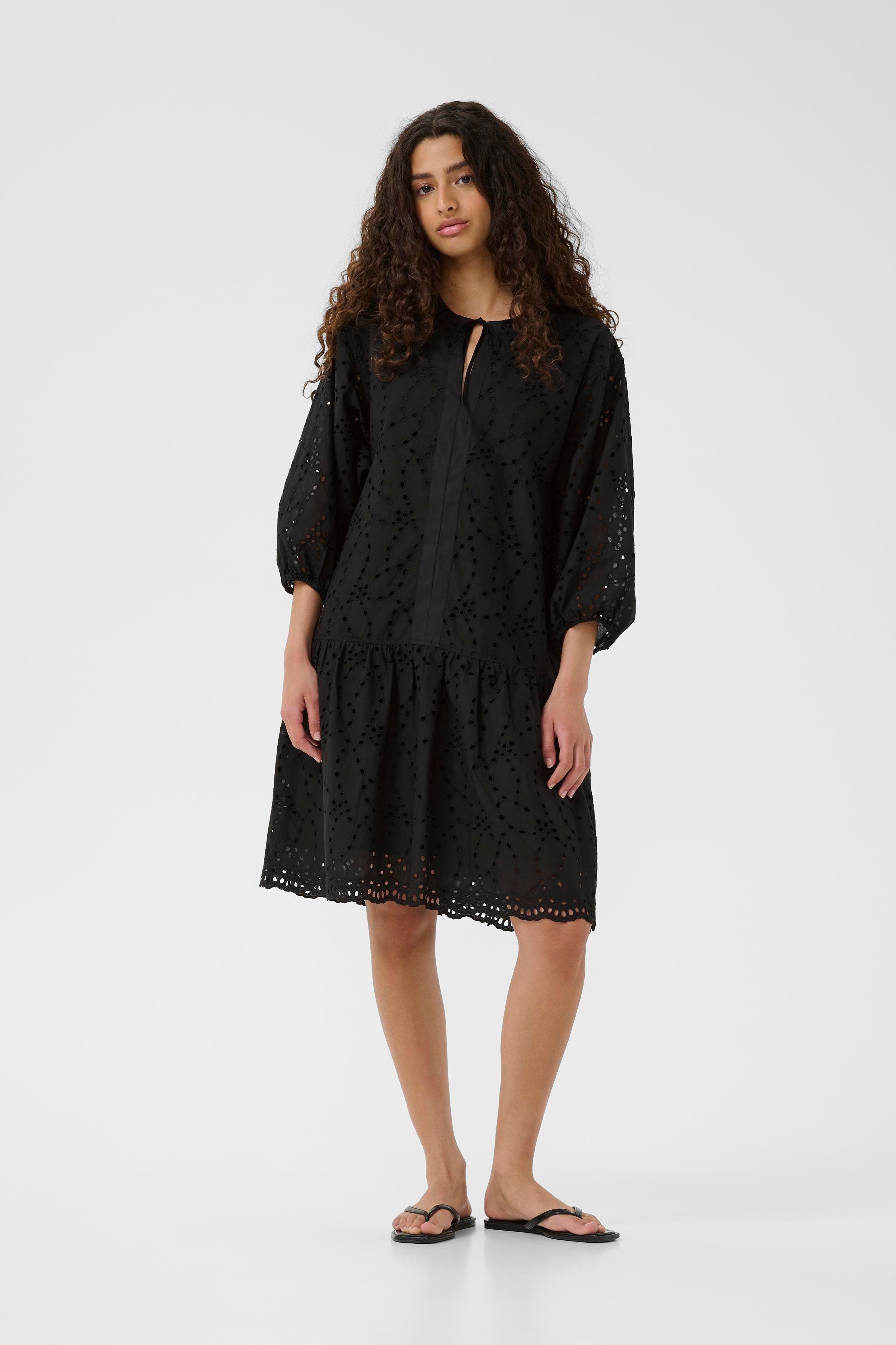 FaithIW Dress LOOKBOOK FRONT 30110430-194008