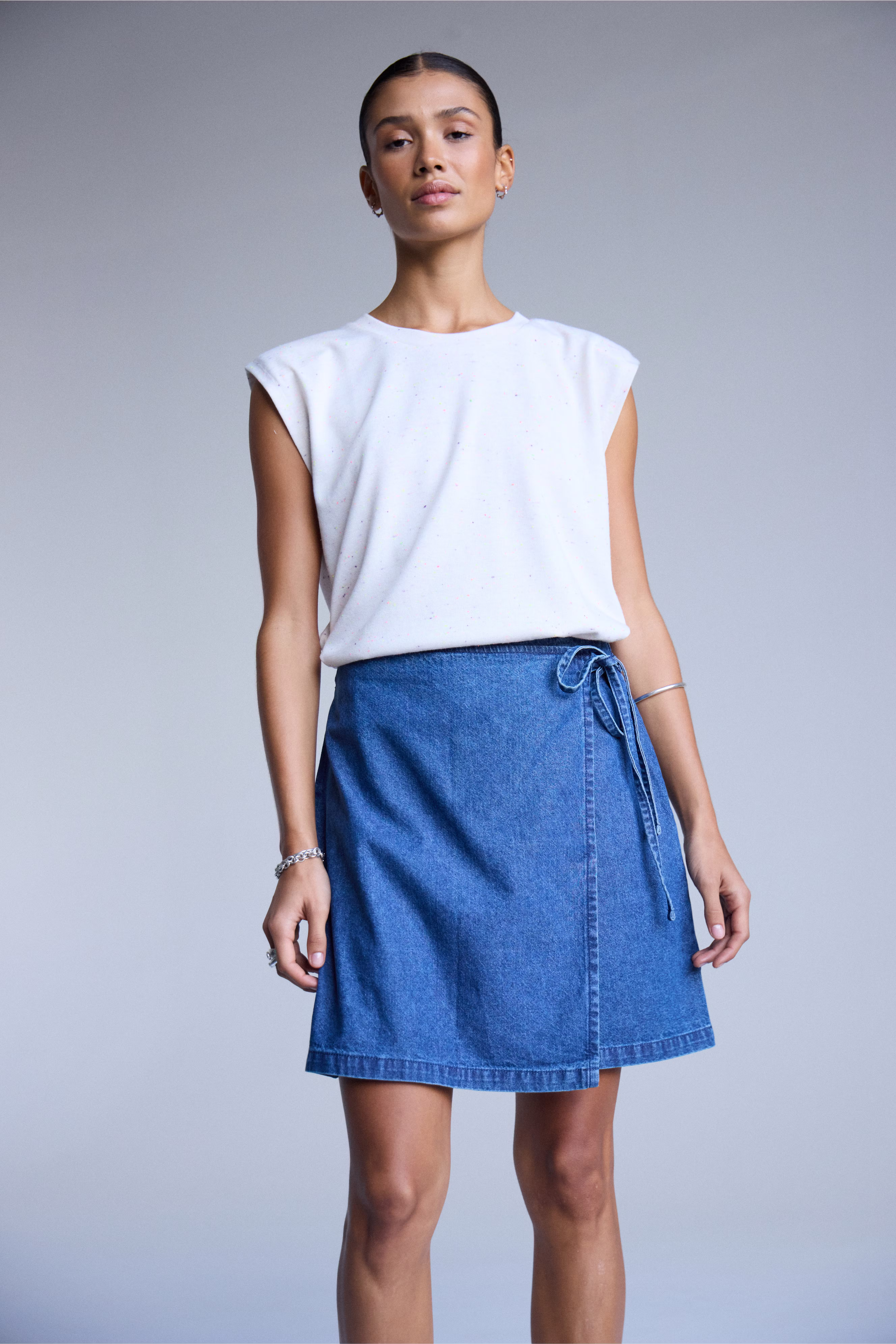 IHDALLAS Skirt LOCATION NONE 20123210-200339