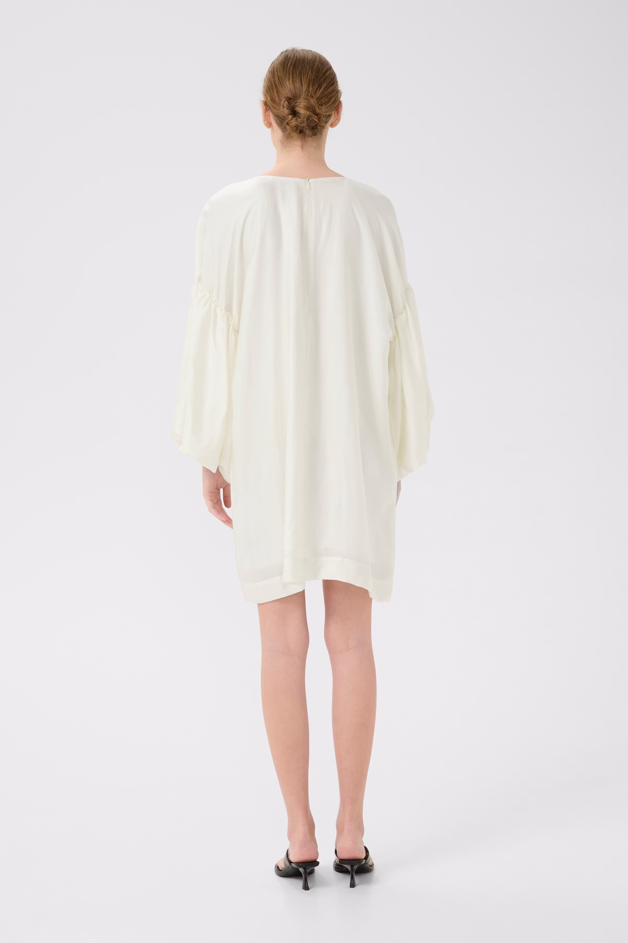 GZmalloon Kleid LOOKBOOK BACK 10910215-110103