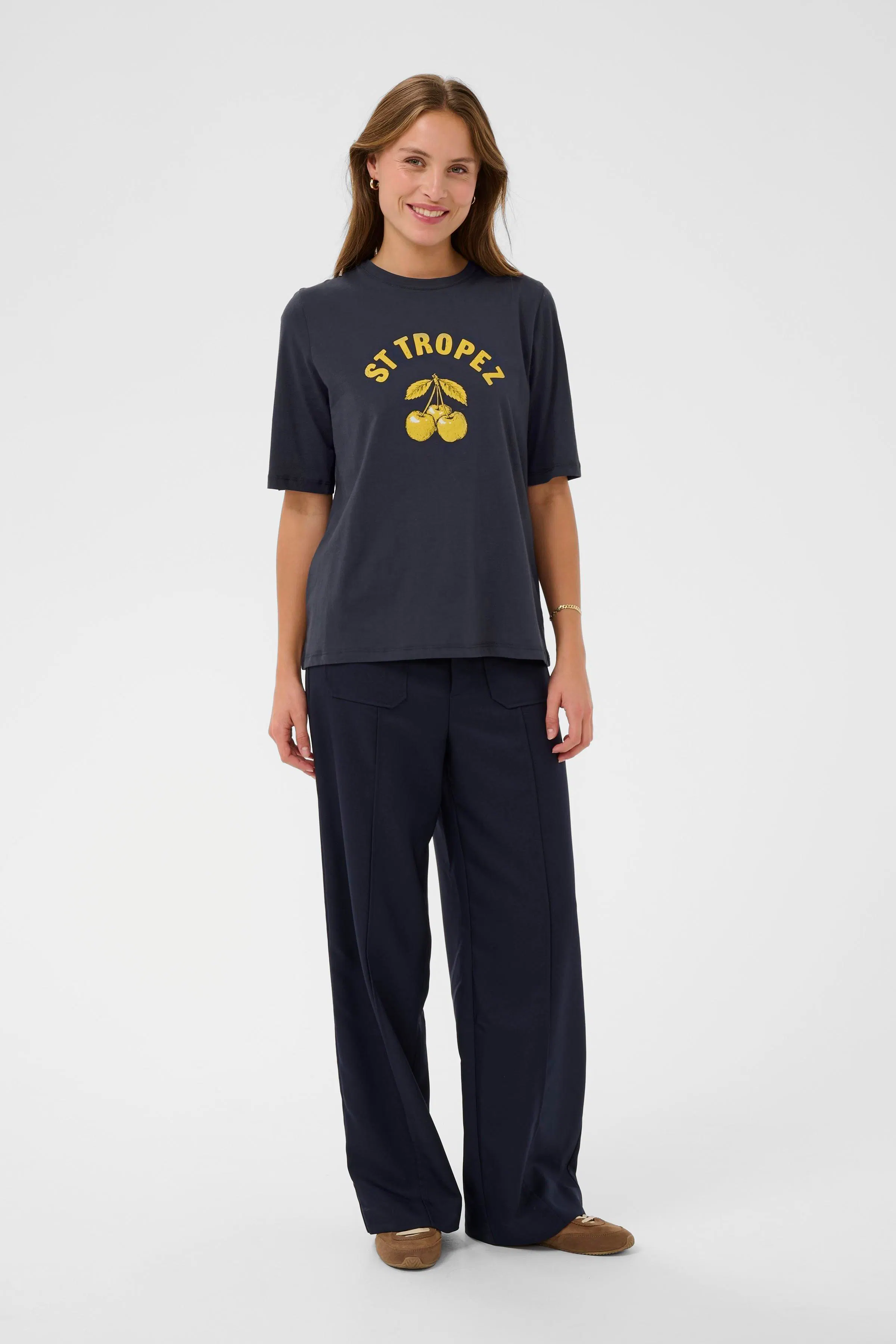 OctaviaSZ T-shirt LOOKBOOK FRONT 30514706-193924