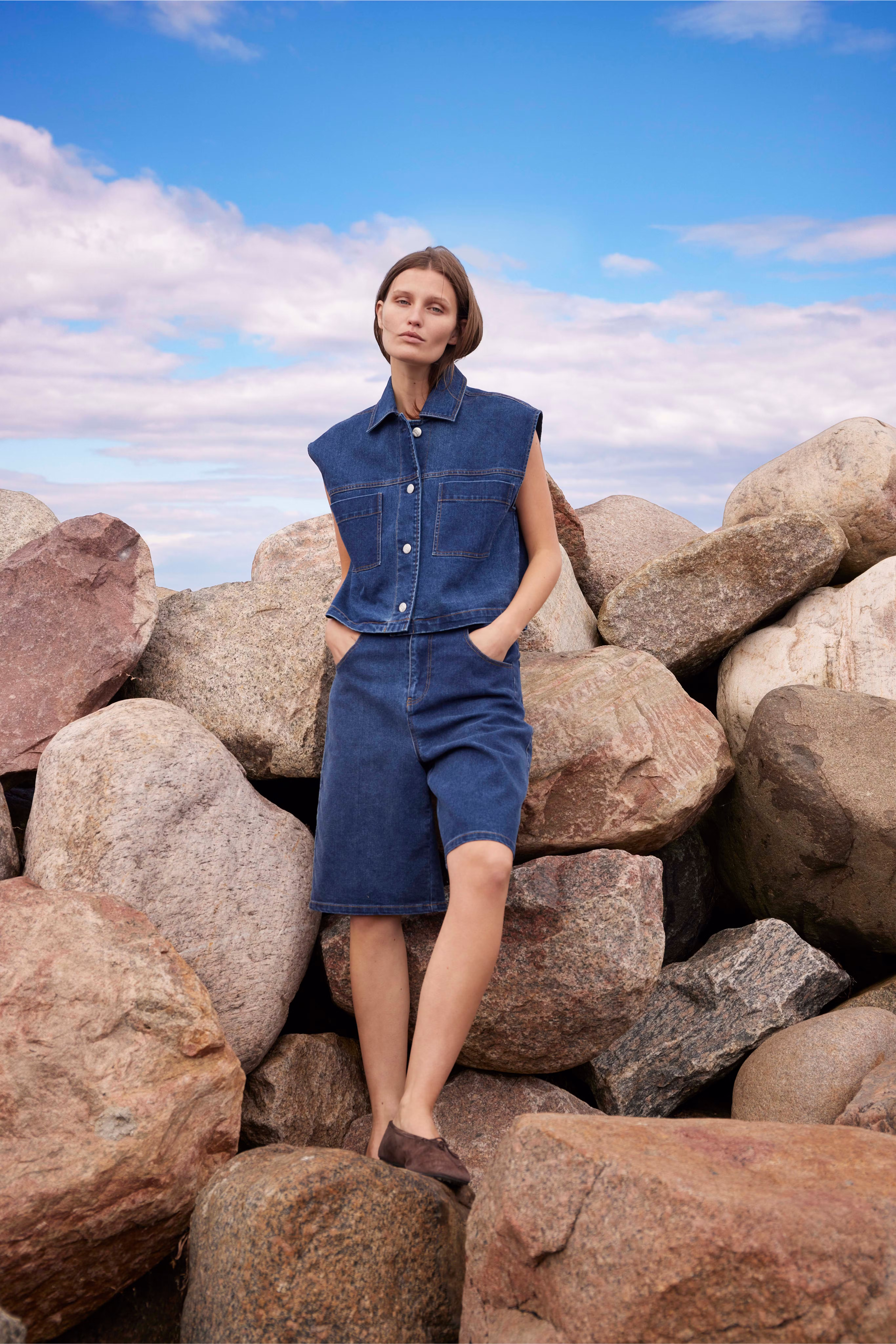 SLCalianna Weste LOCATION NONE 30408476-301728