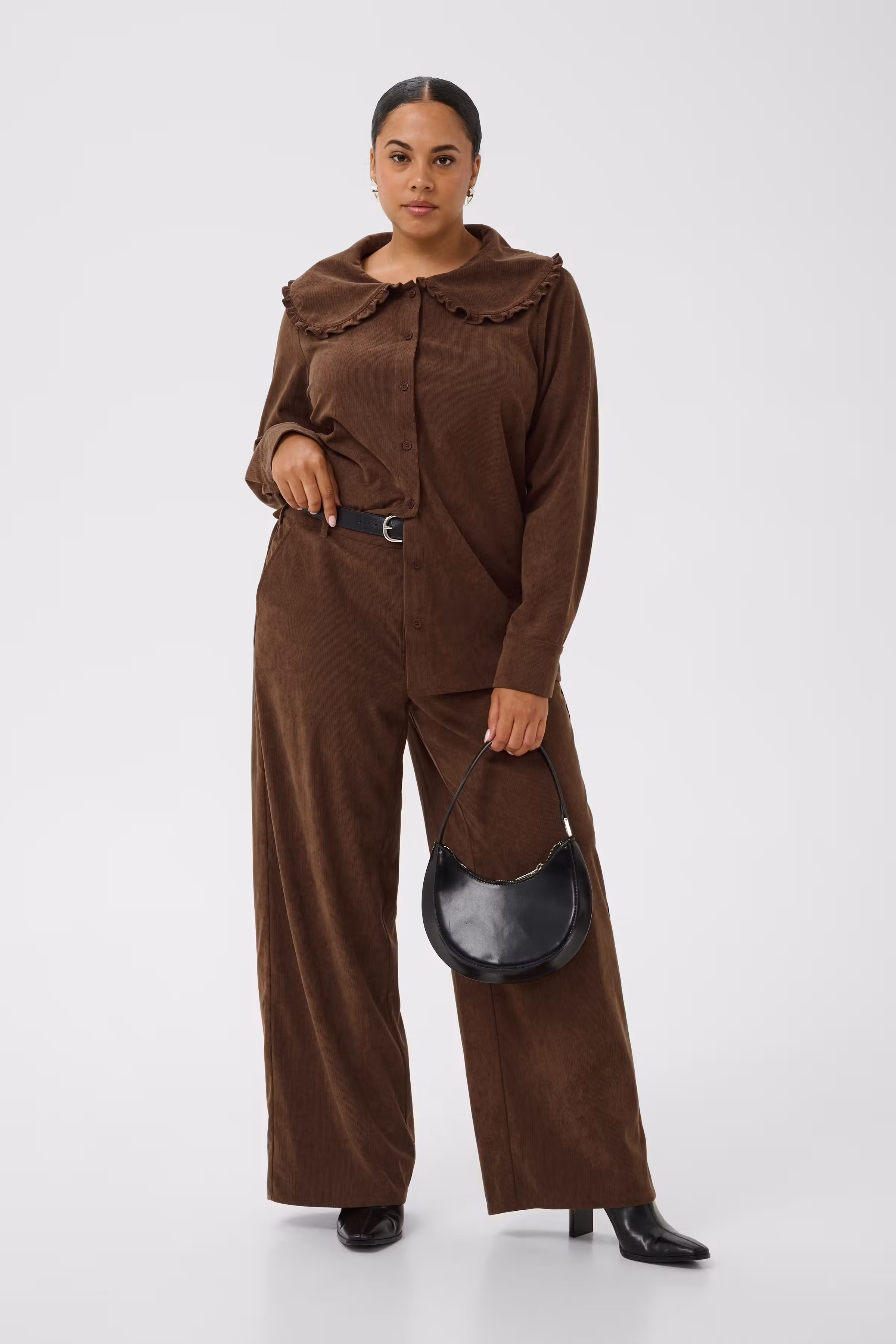 KCfreja Byxor LOOKBOOK FRONT 10584918-1000724