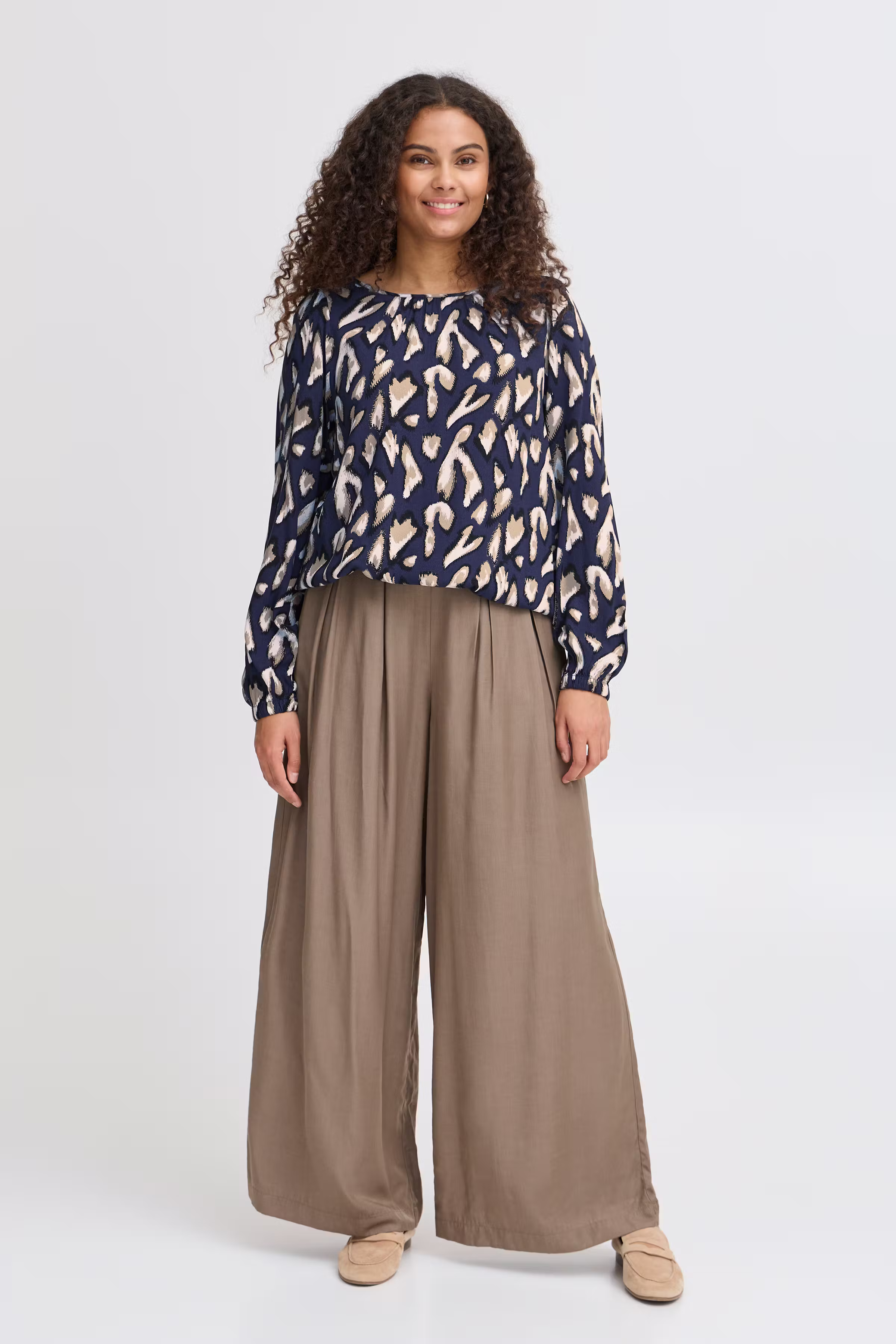 FRFLOWY Langermet bluse LOOKBOOK FRONT 20615119-204193