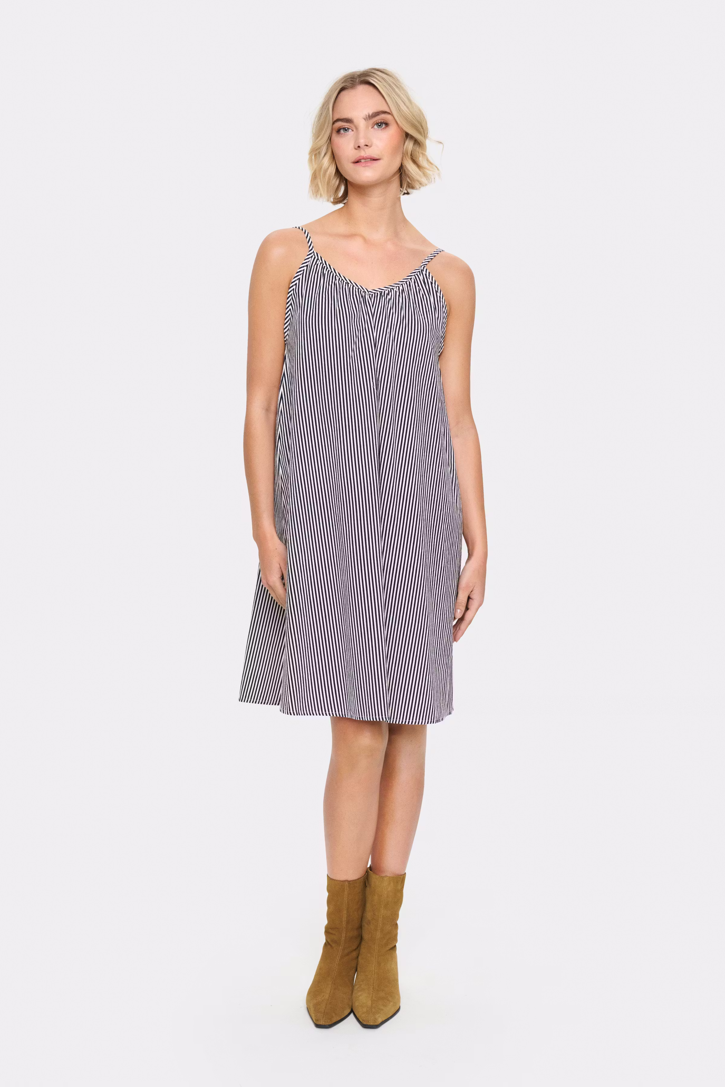 ZalindaSZ Dress LOOKBOOK FRONT 30514143-303492