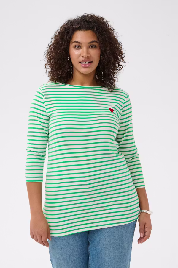 KClia T-shirt LOOKBOOK FRONT 10584203-109482