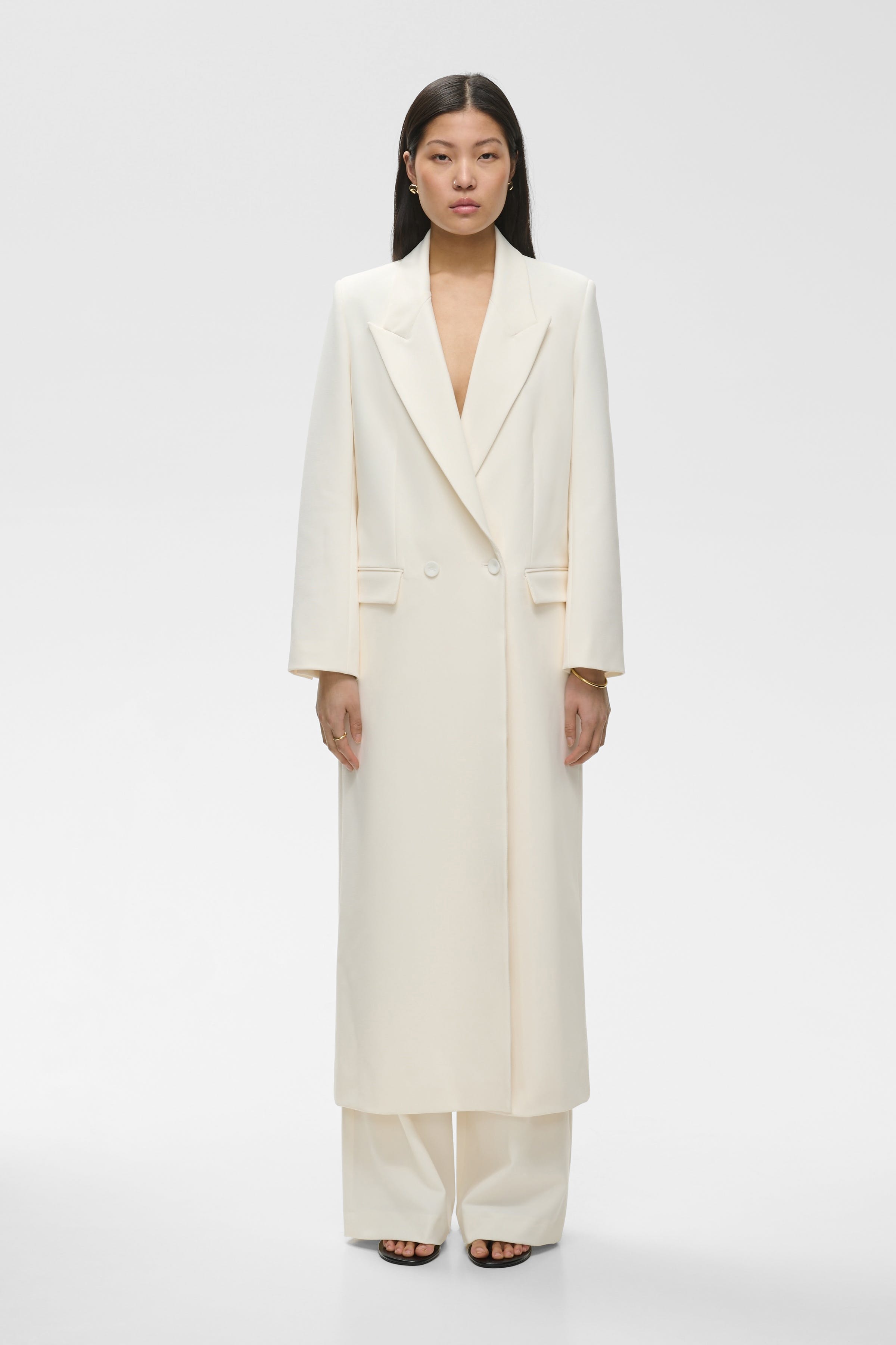 IOJil Coat LOOKBOOK FRONT 30600560-WH011