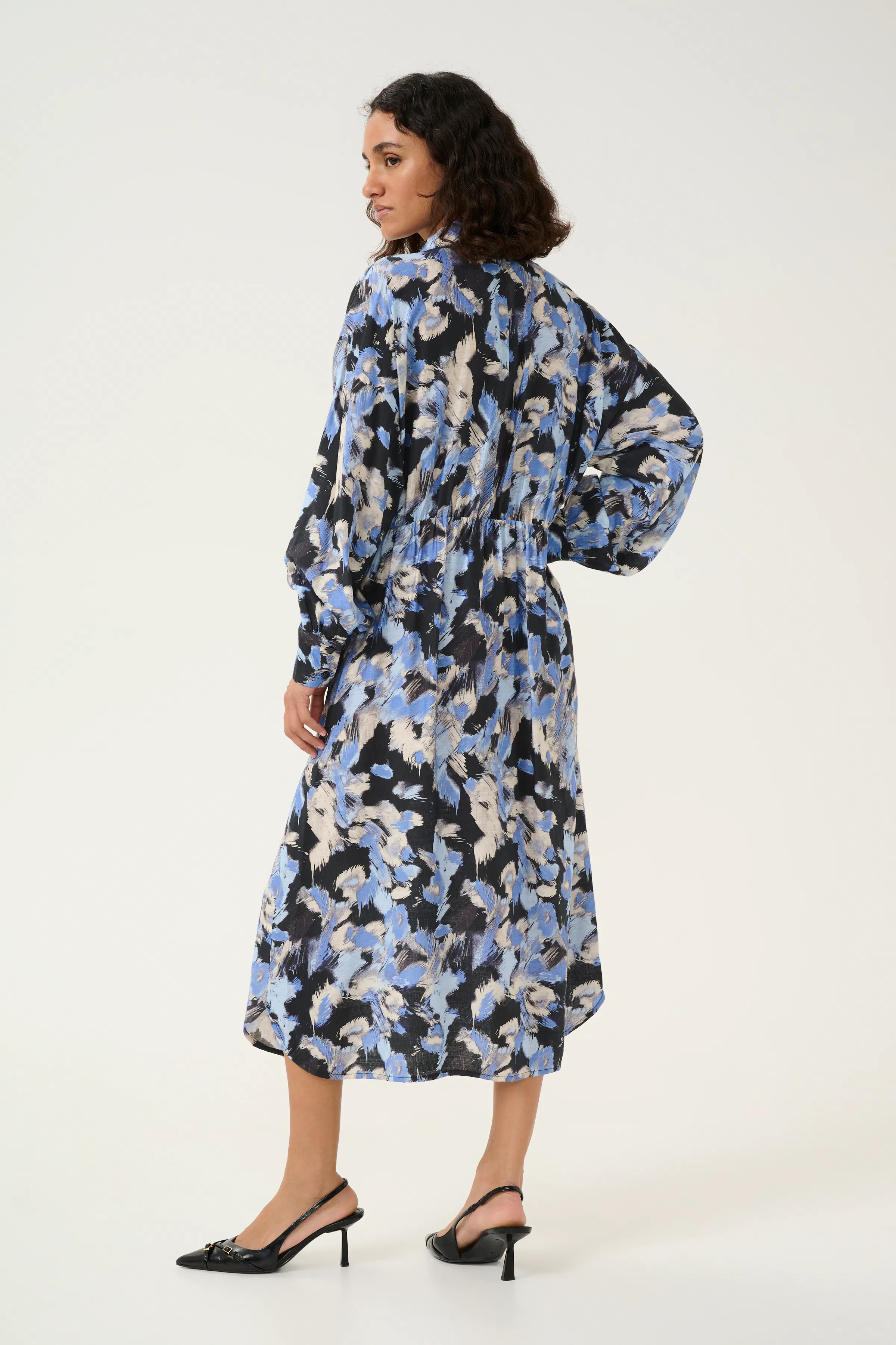 KAvictoria Kjole LOOKBOOK BACK 10509350-106806
