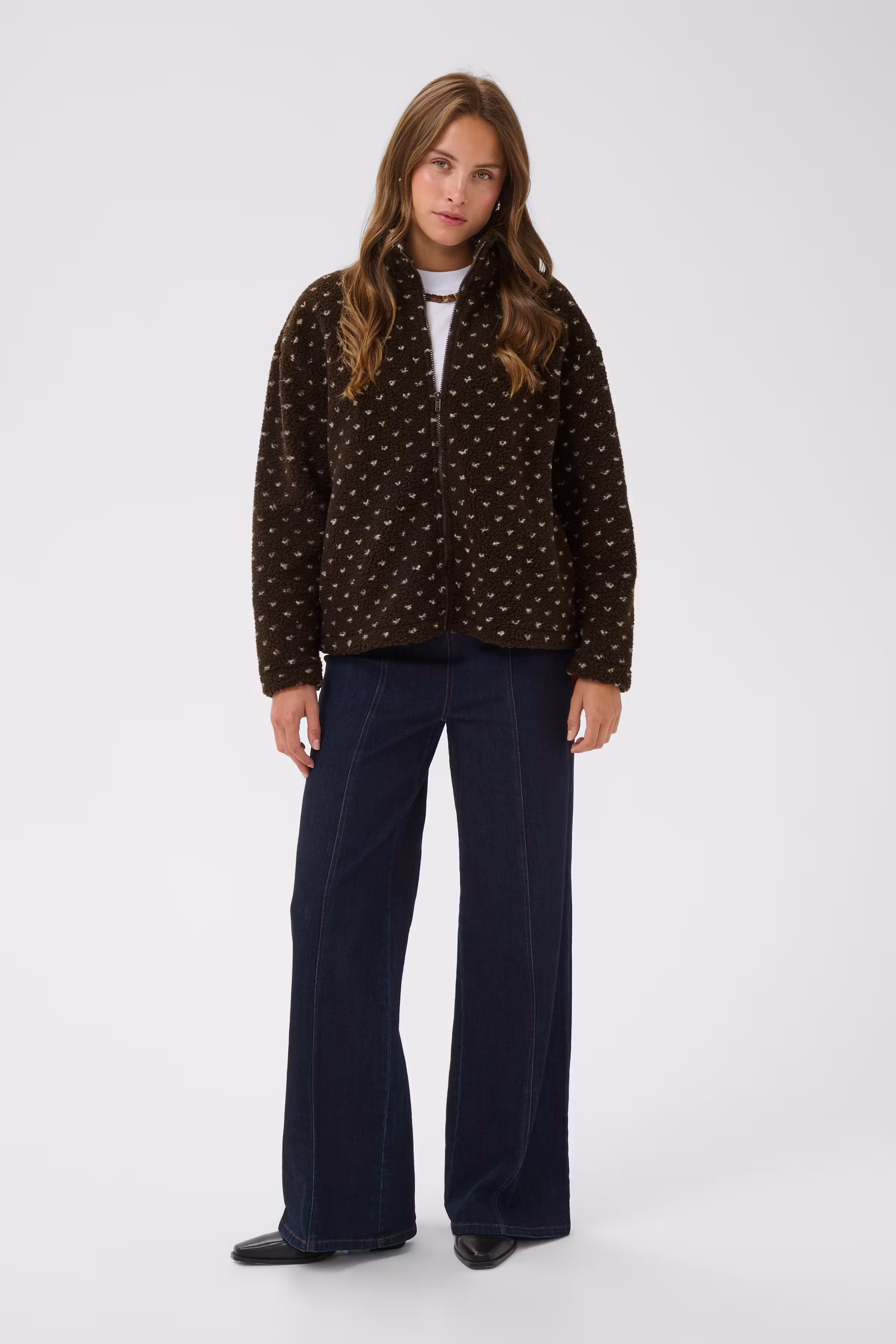 TuviaSZ Outerwear LOOKBOOK FRONT 30515780-305634