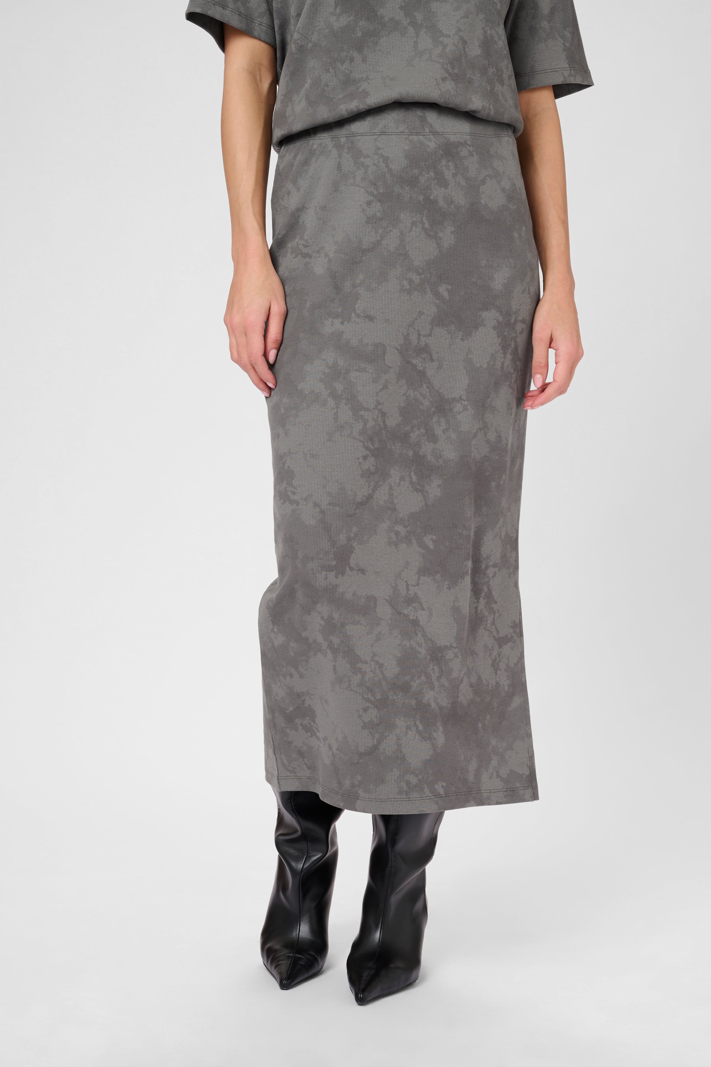 CUhamo Skirt LOOKBOOK FRONT 50112246-500071