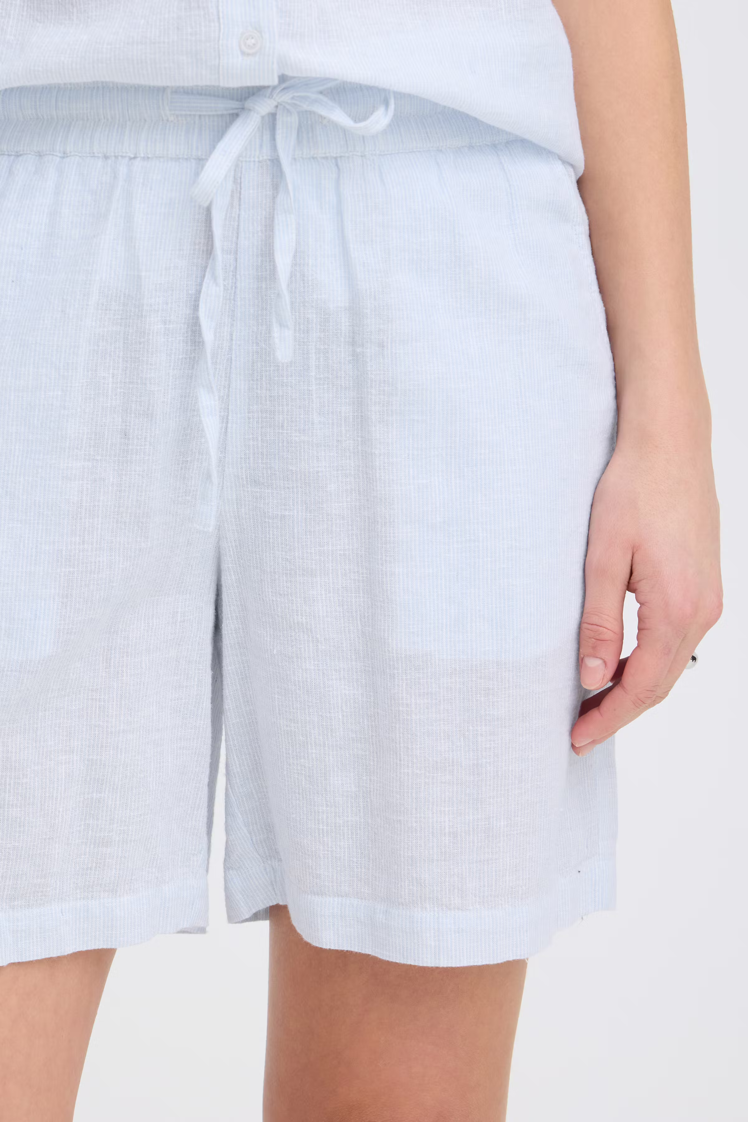 BYIZOLA Shorts LOOKBOOK DETAIL 20818979-900008325