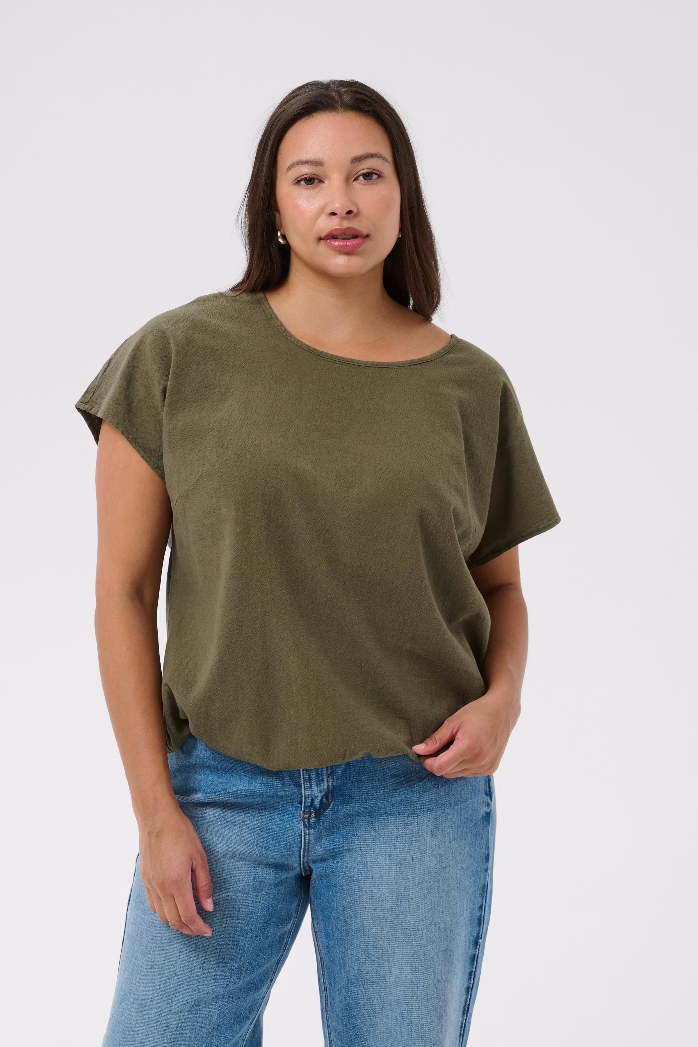 KCnana Blouse LOOKBOOK FRONT 10583965-190511