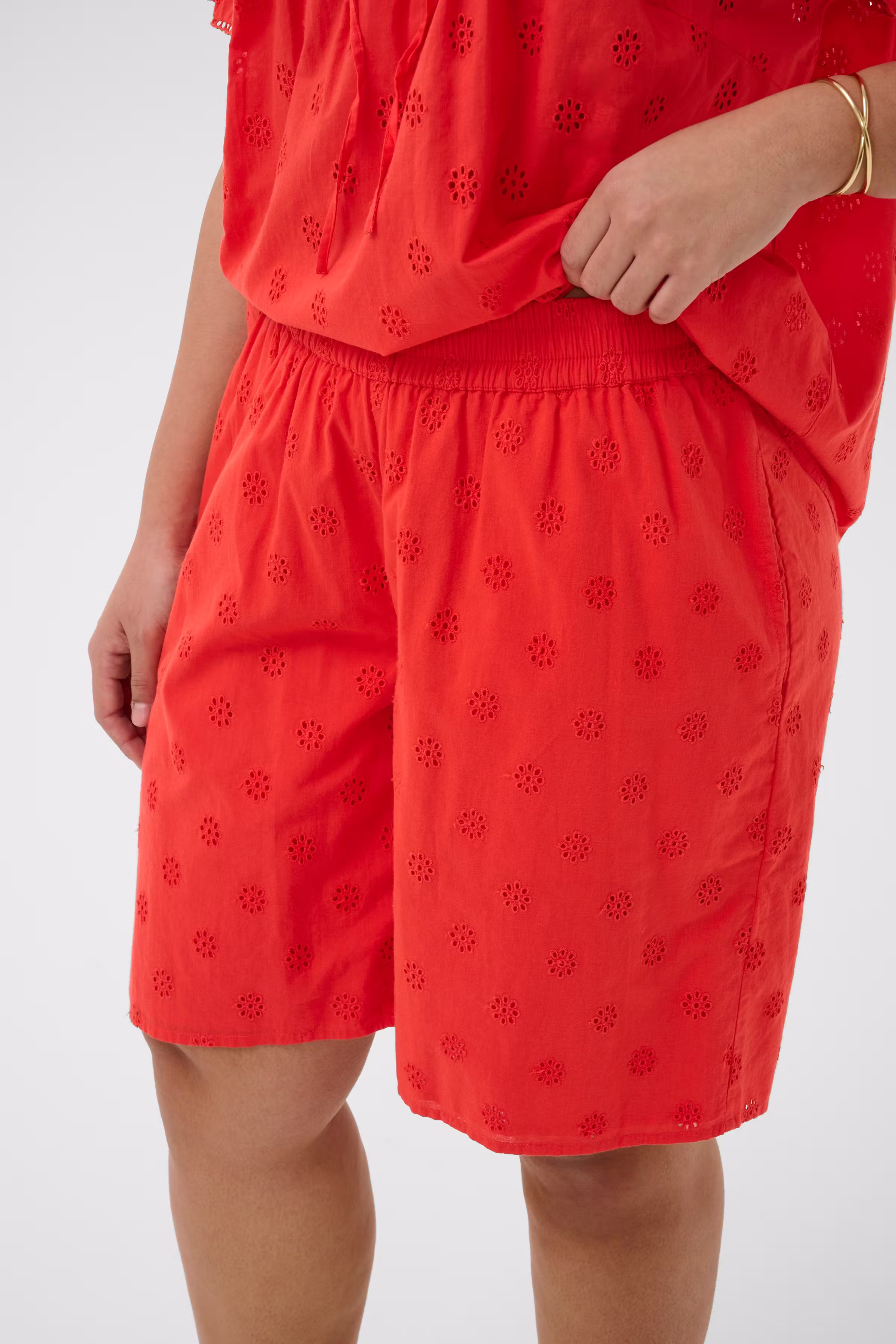 KCliona Shorts LOOKBOOK DETAIL 10584115-171664