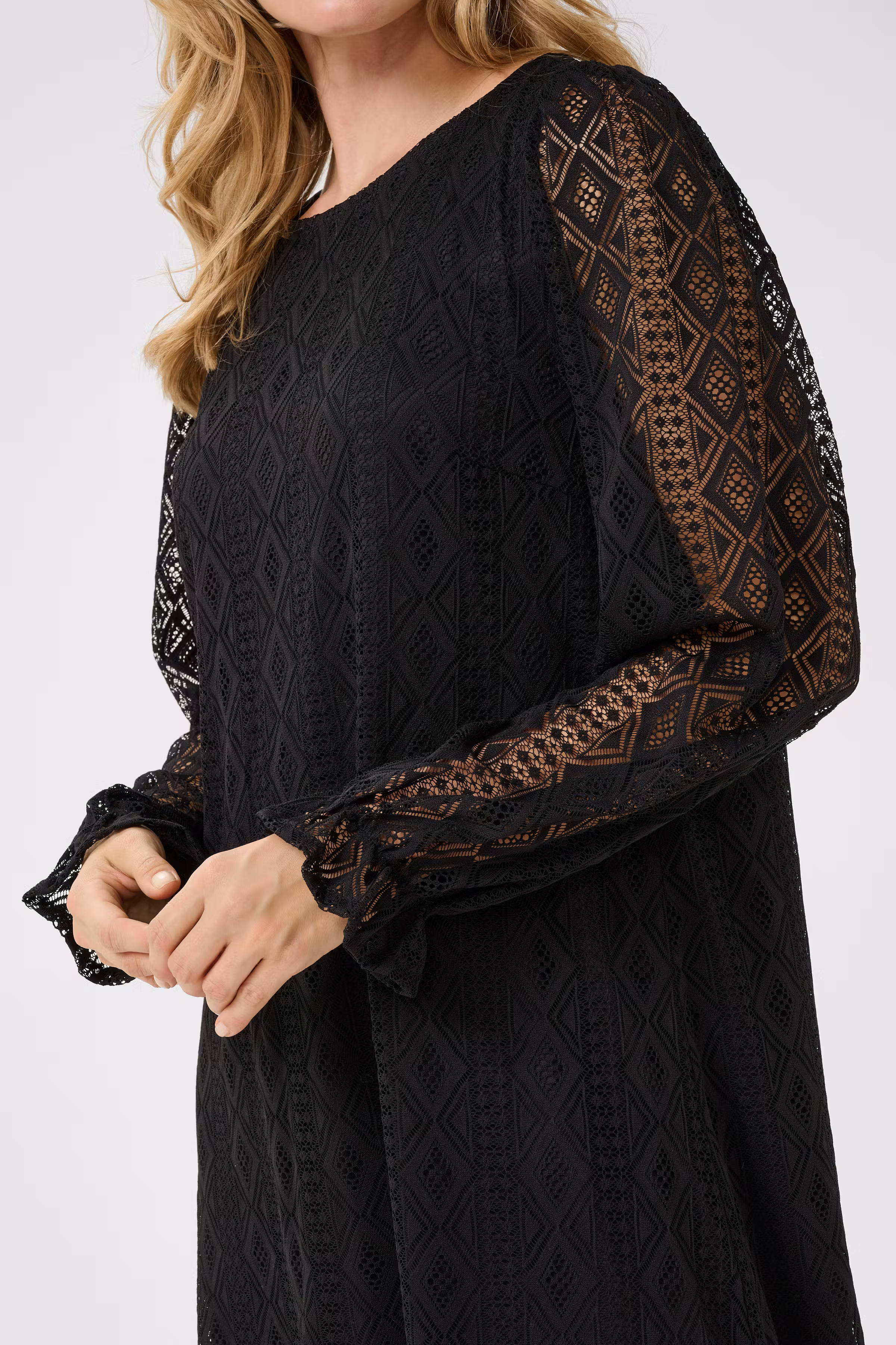 CRValerie Kleid LOOKBOOK DETAIL 10613163-100120