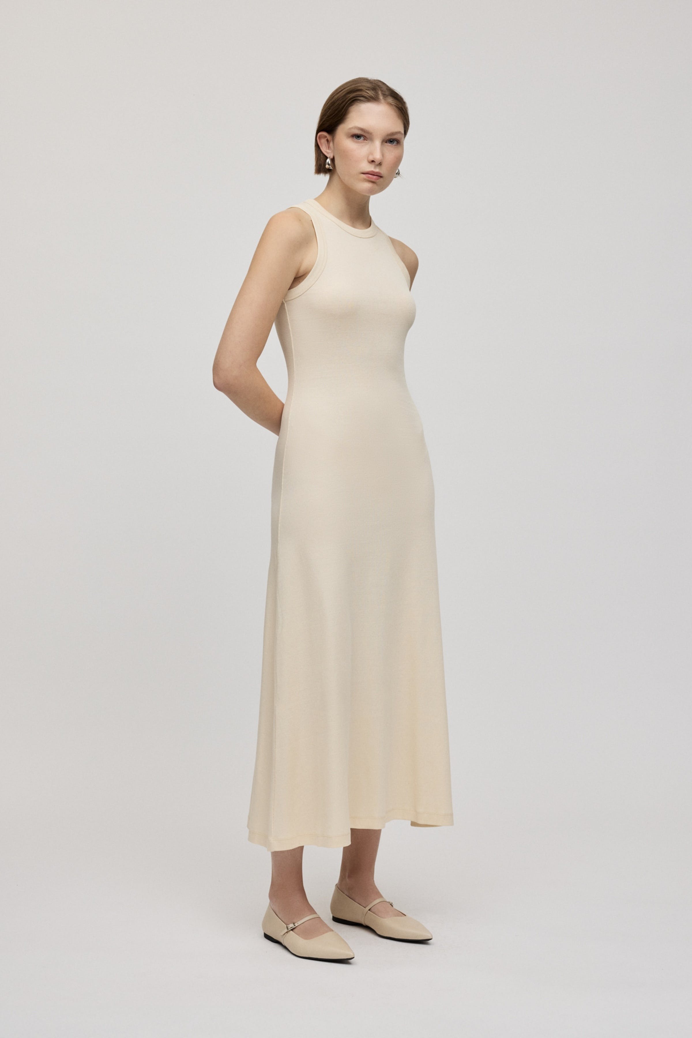 IOKristyna Kjole LOOKBOOK FRONT 30600557-WH014