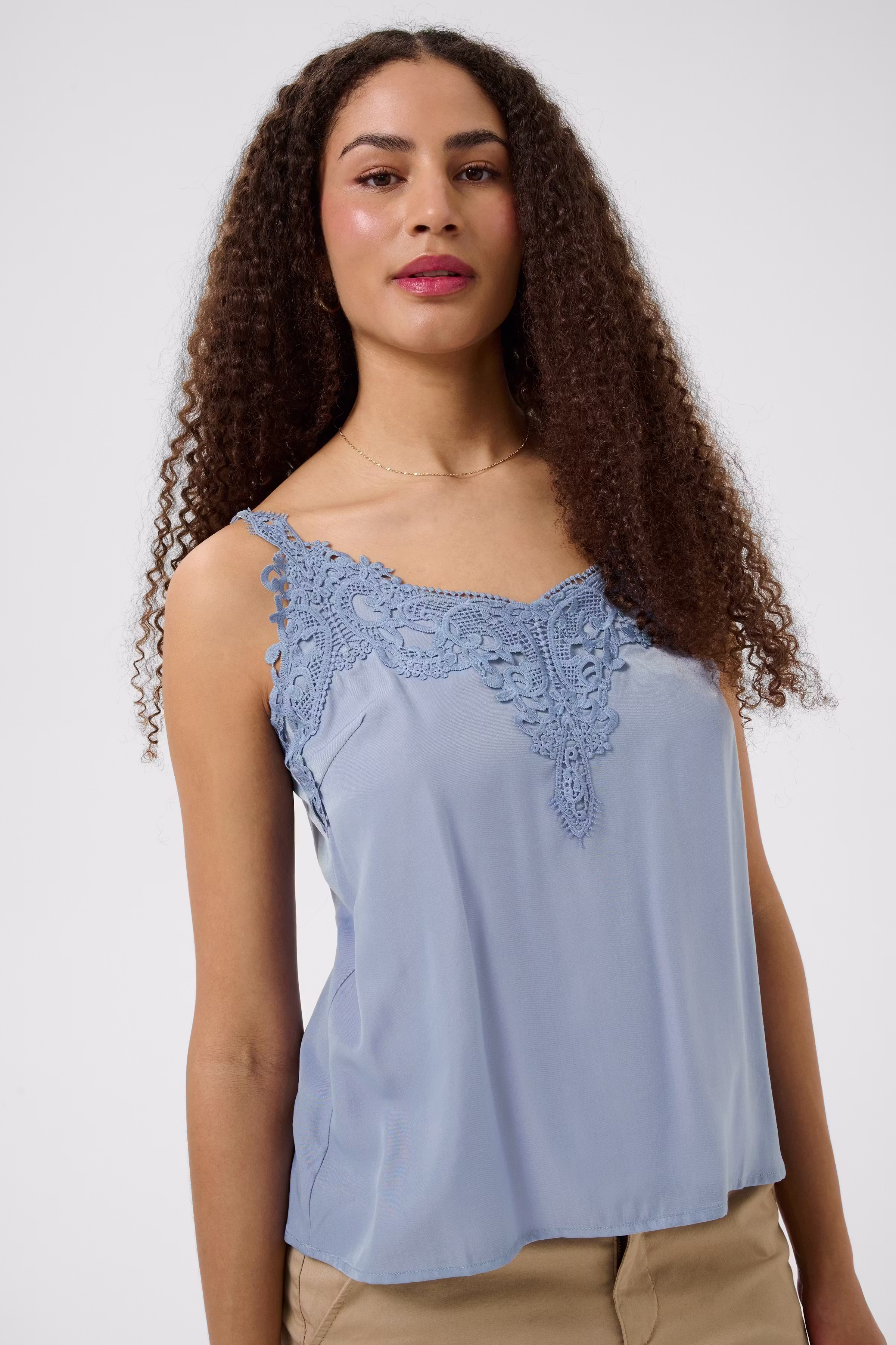 CRANNA Top LOOKBOOK DETAIL 10611224-173917