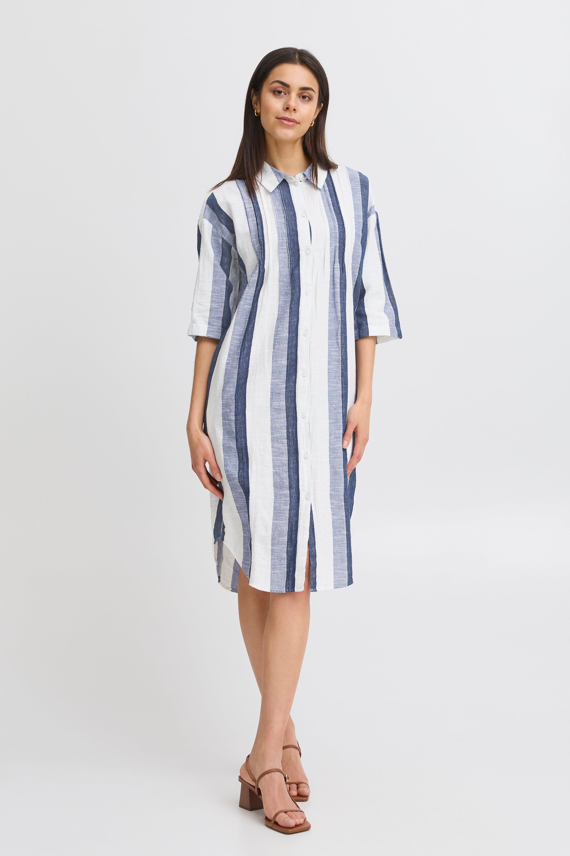 FRCAY Klänning LOOKBOOK FRONT 20615668-204688