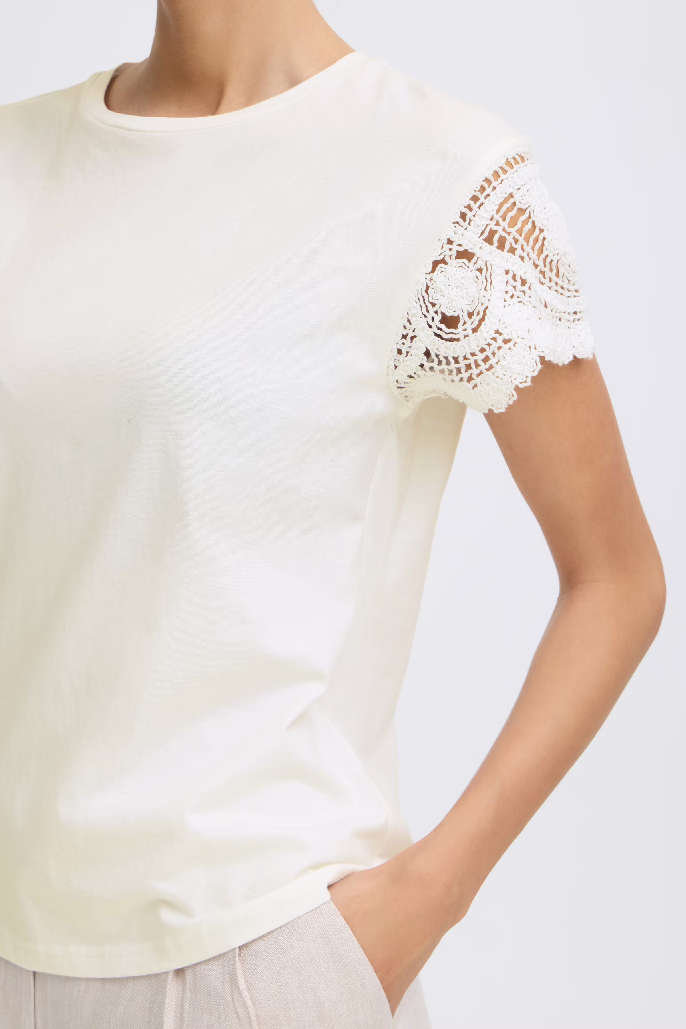 BYTAIMI T-shirt LOOKBOOK DETAIL 20819002-110601