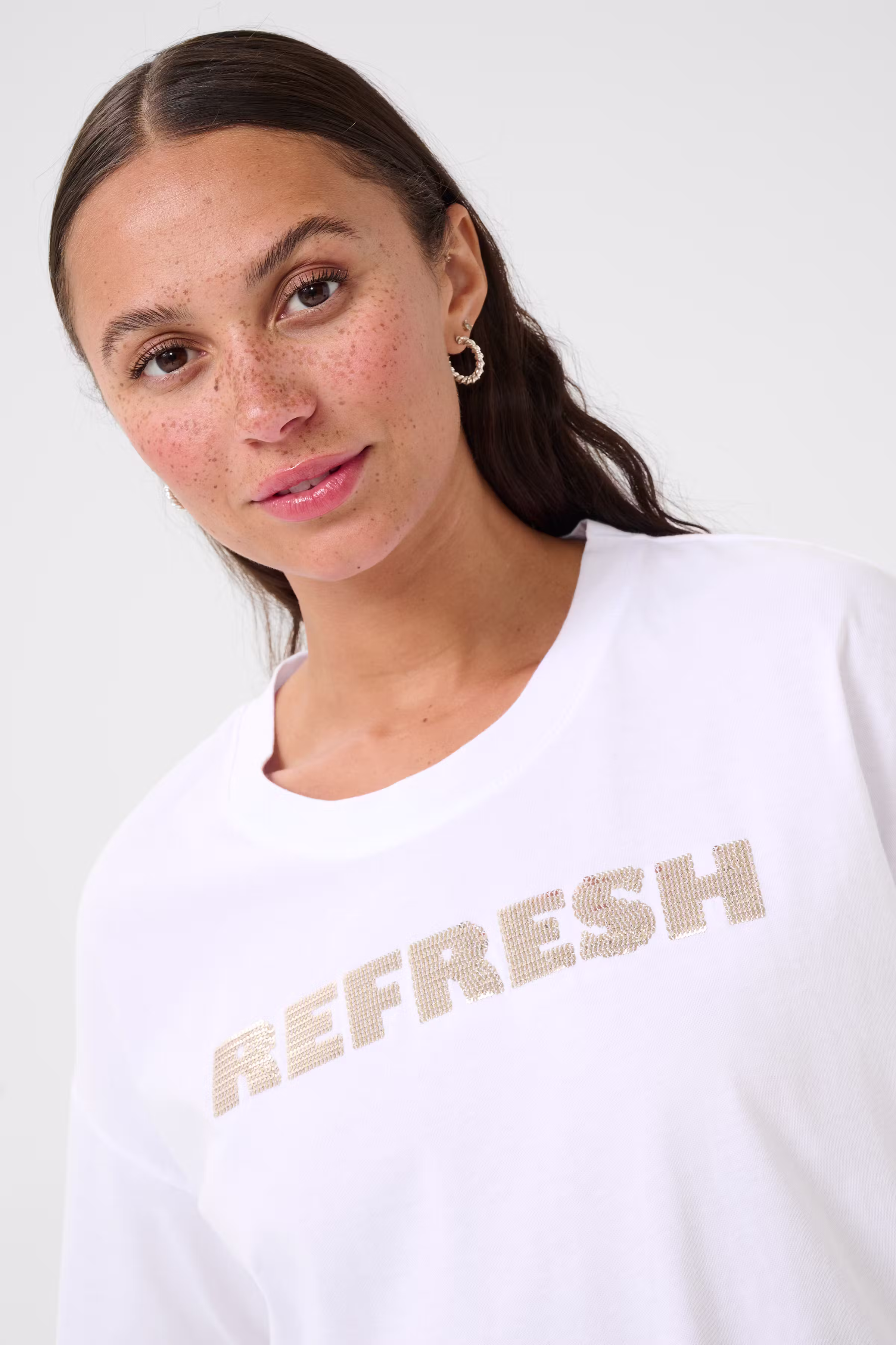 KAlunda T-shirt LOOKBOOK DETAIL 10509999-110601