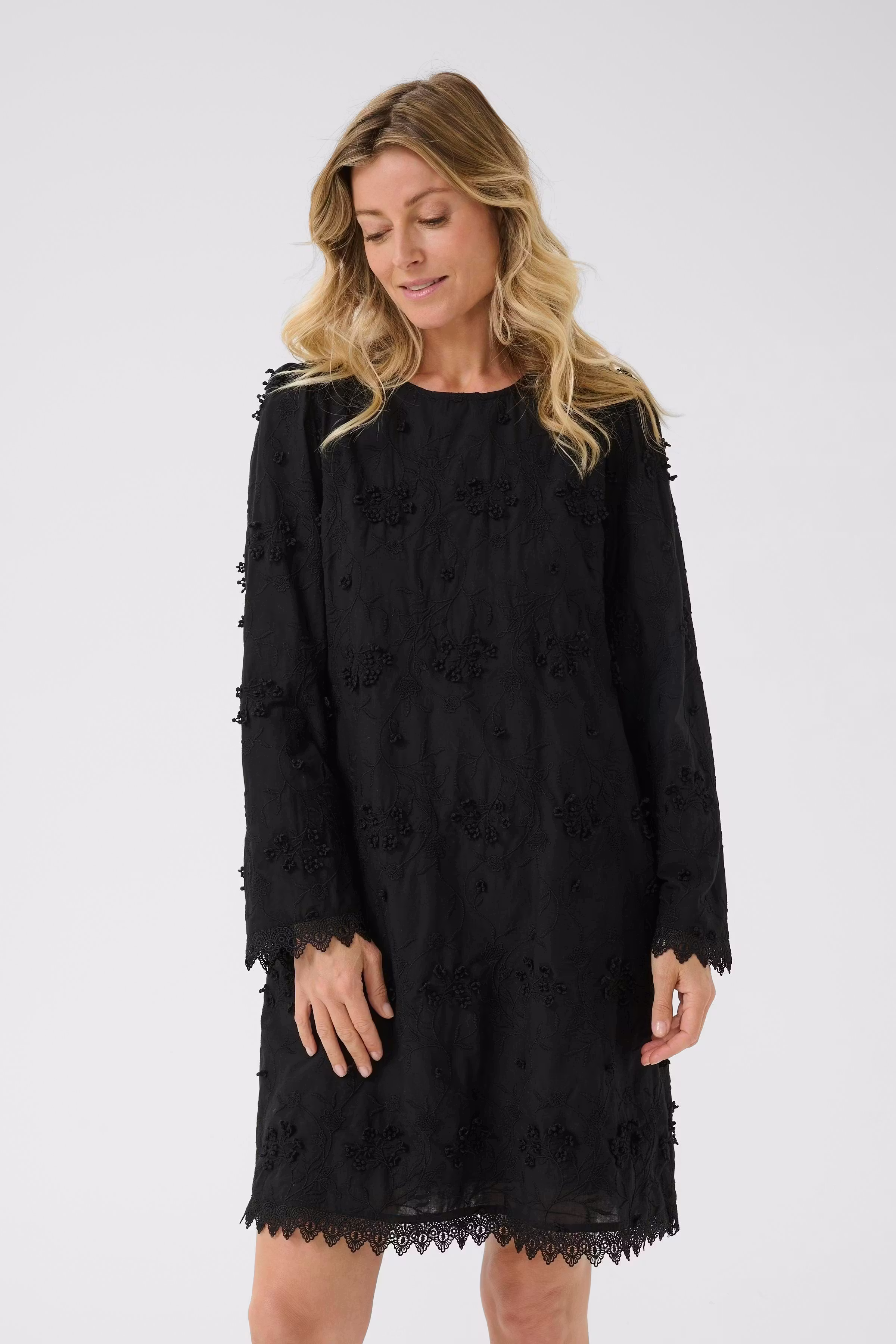 CRHilda Kjole LOOKBOOK FRONT 10614156-100120