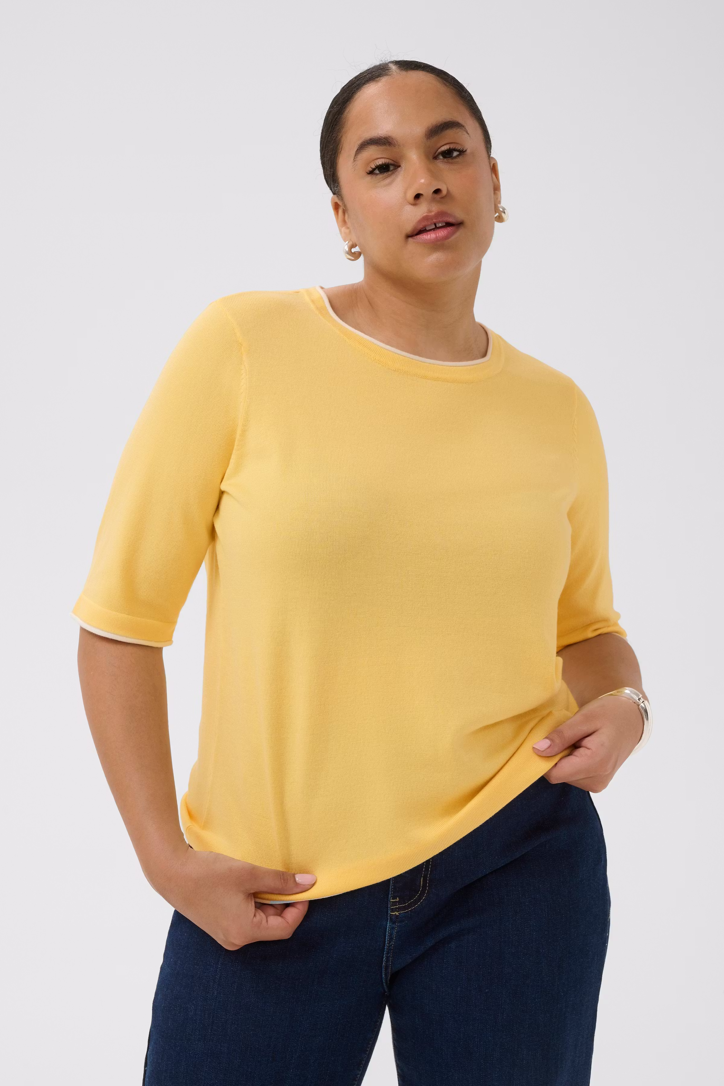 KClizzy Pullover LOOKBOOK FRONT 10584481-1000123