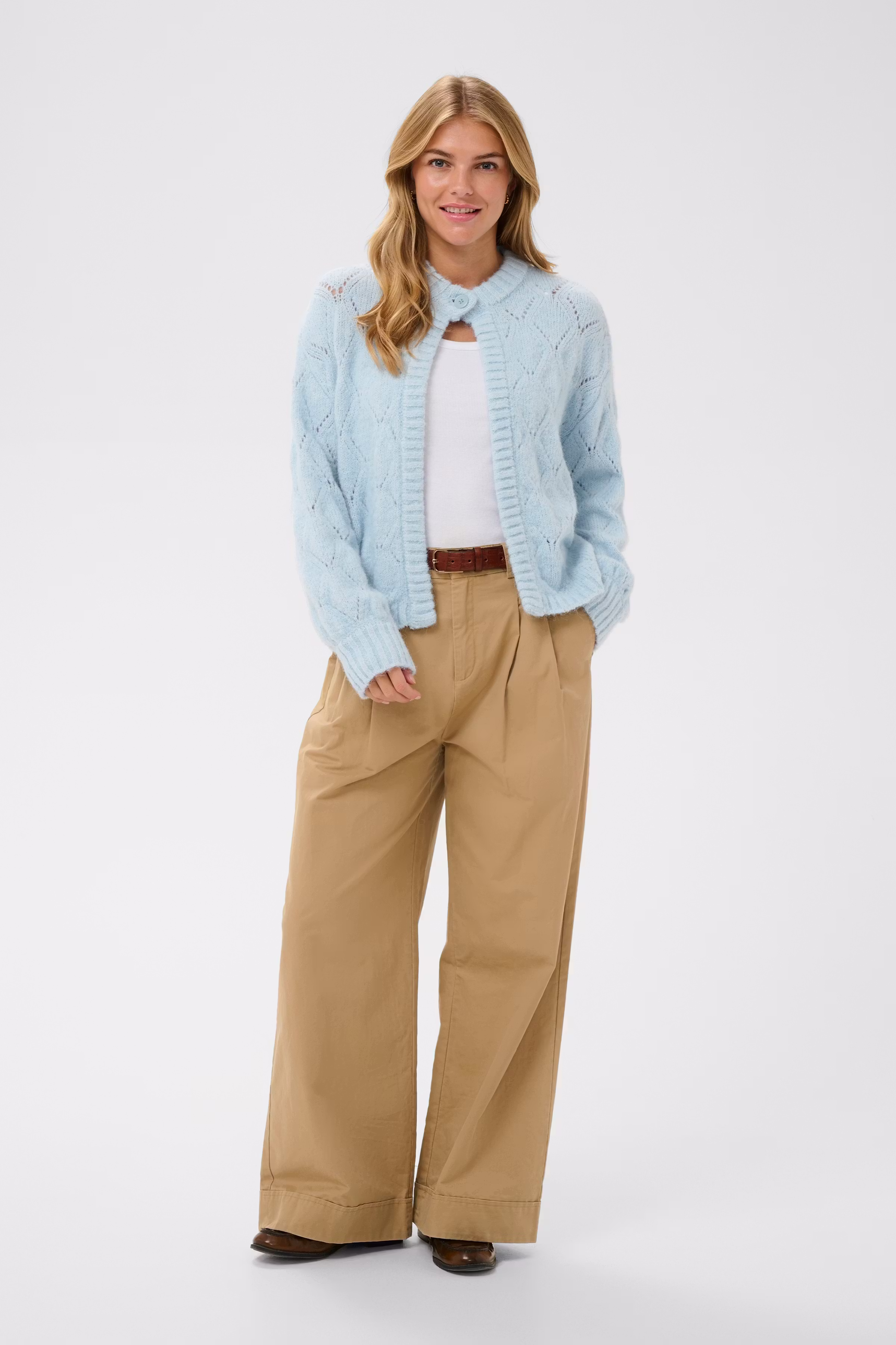 PavaaniSZ Cardigan LOOKBOOK FRONT 30514924-144112