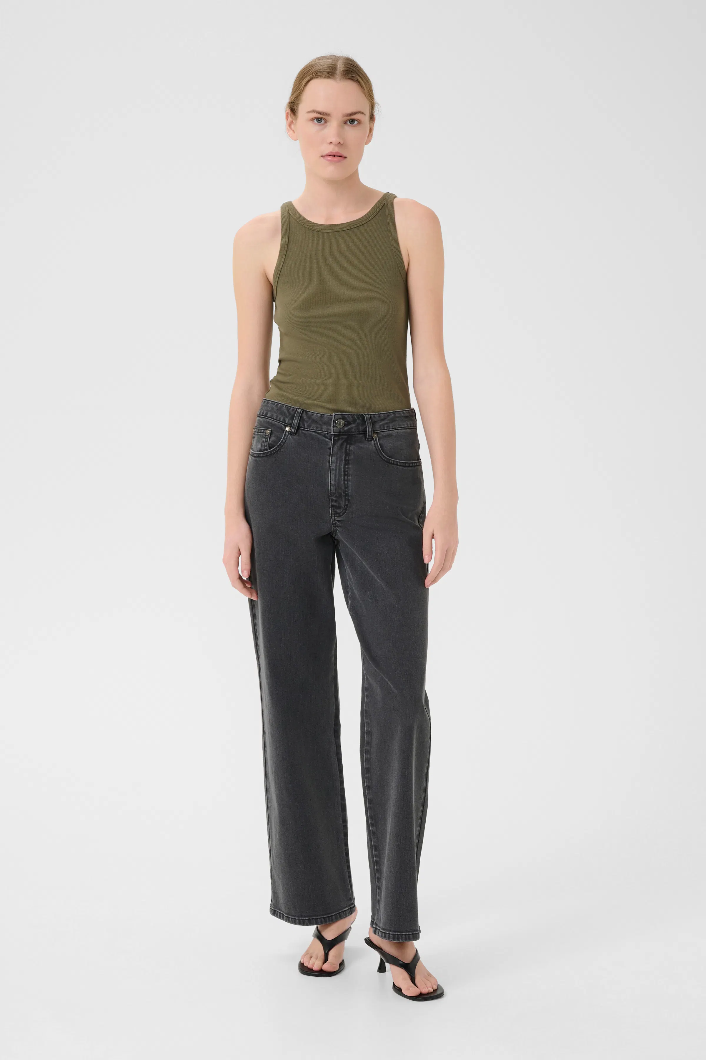 DrewGZ Top LOOKBOOK FRONT 10906229-190403