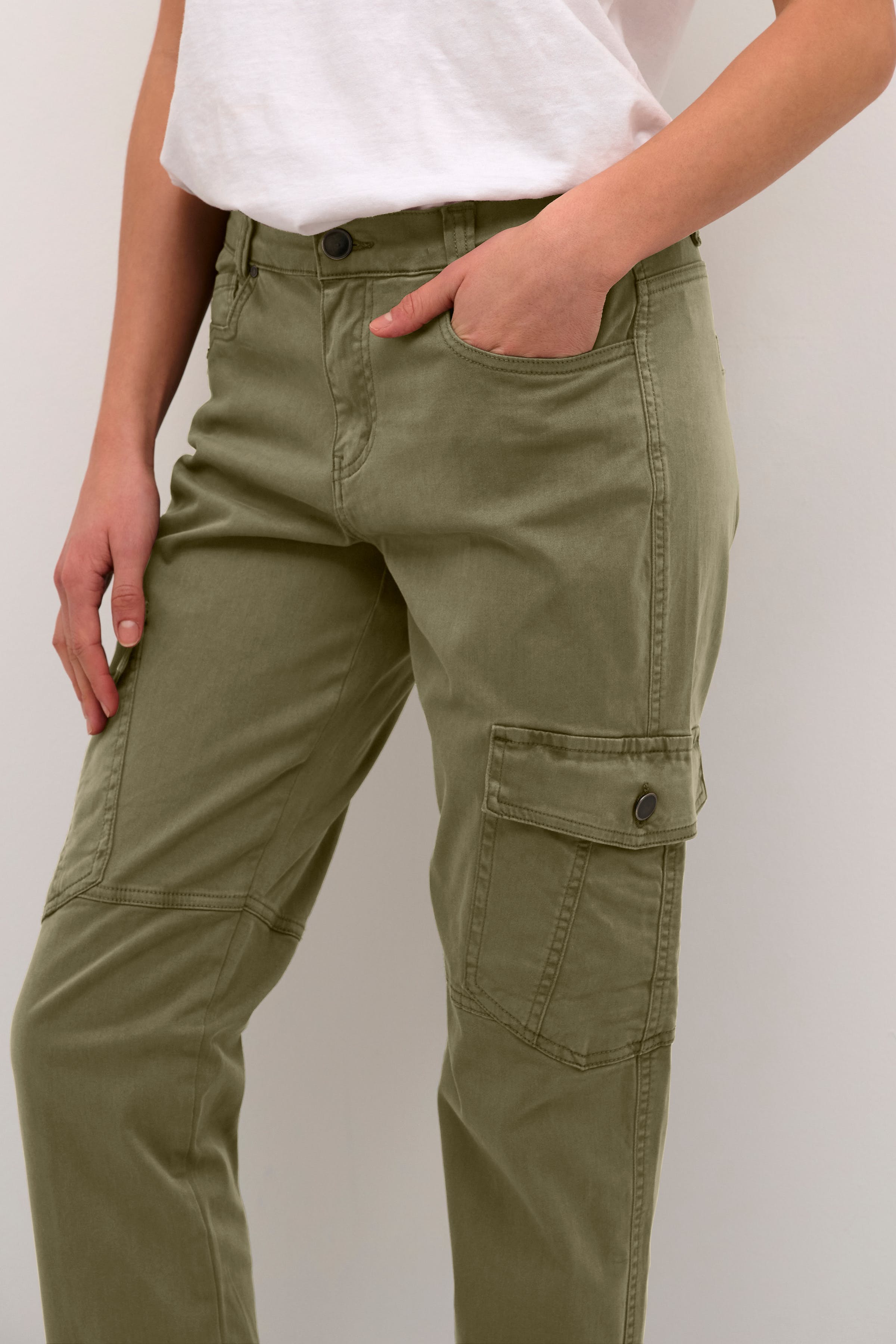 BPsarina Trousers LOOKBOOK DETAIL 10590449-180521B