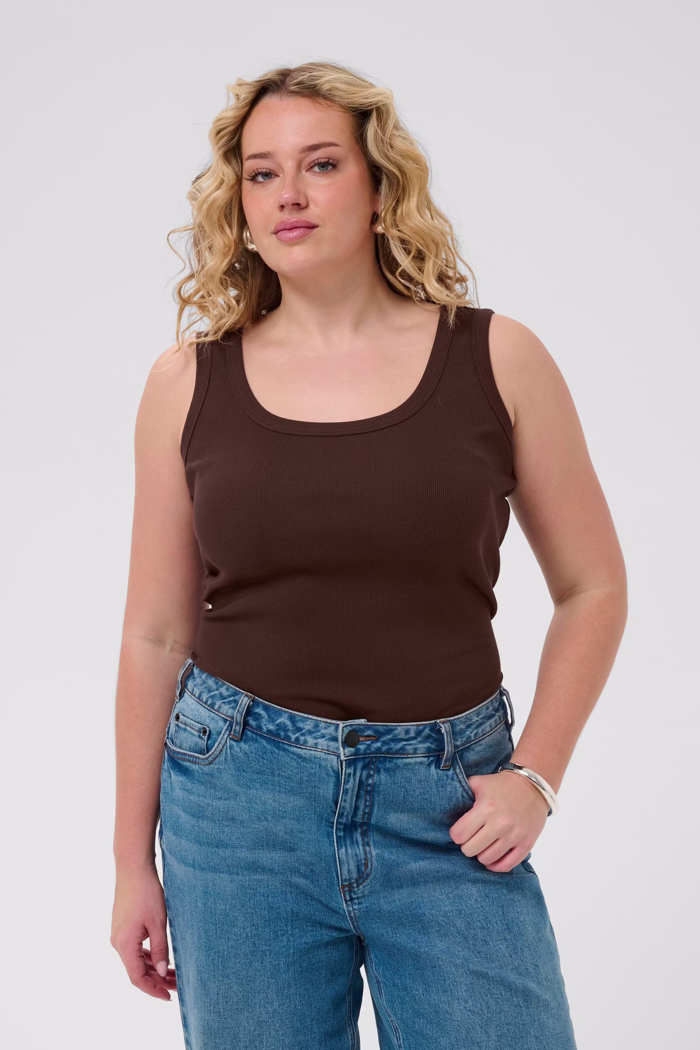 KCcarina Top LOOKBOOK FRONT 10581396-190915