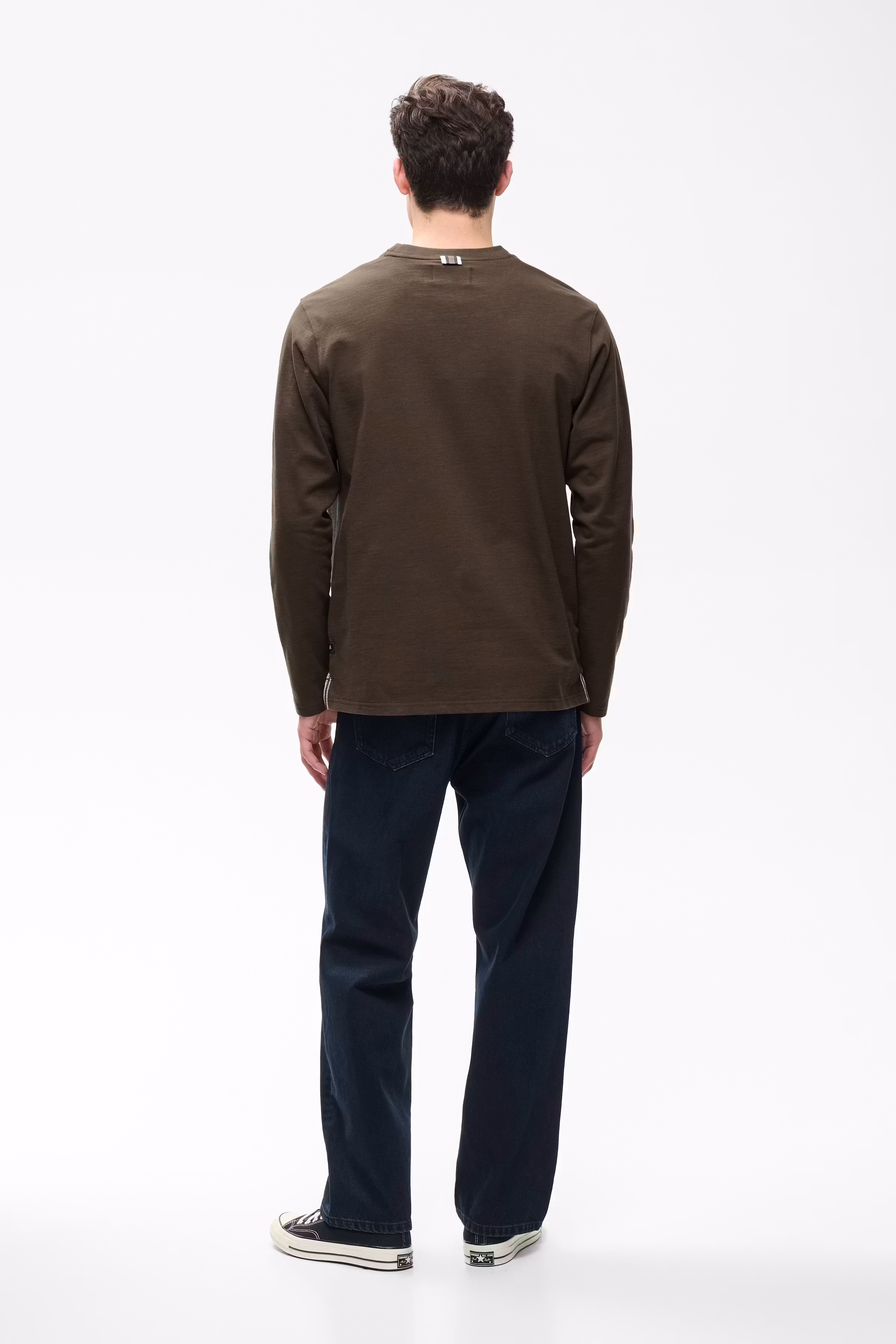 MAkai T-shirt LOOKBOOK BACK 30208868-190812