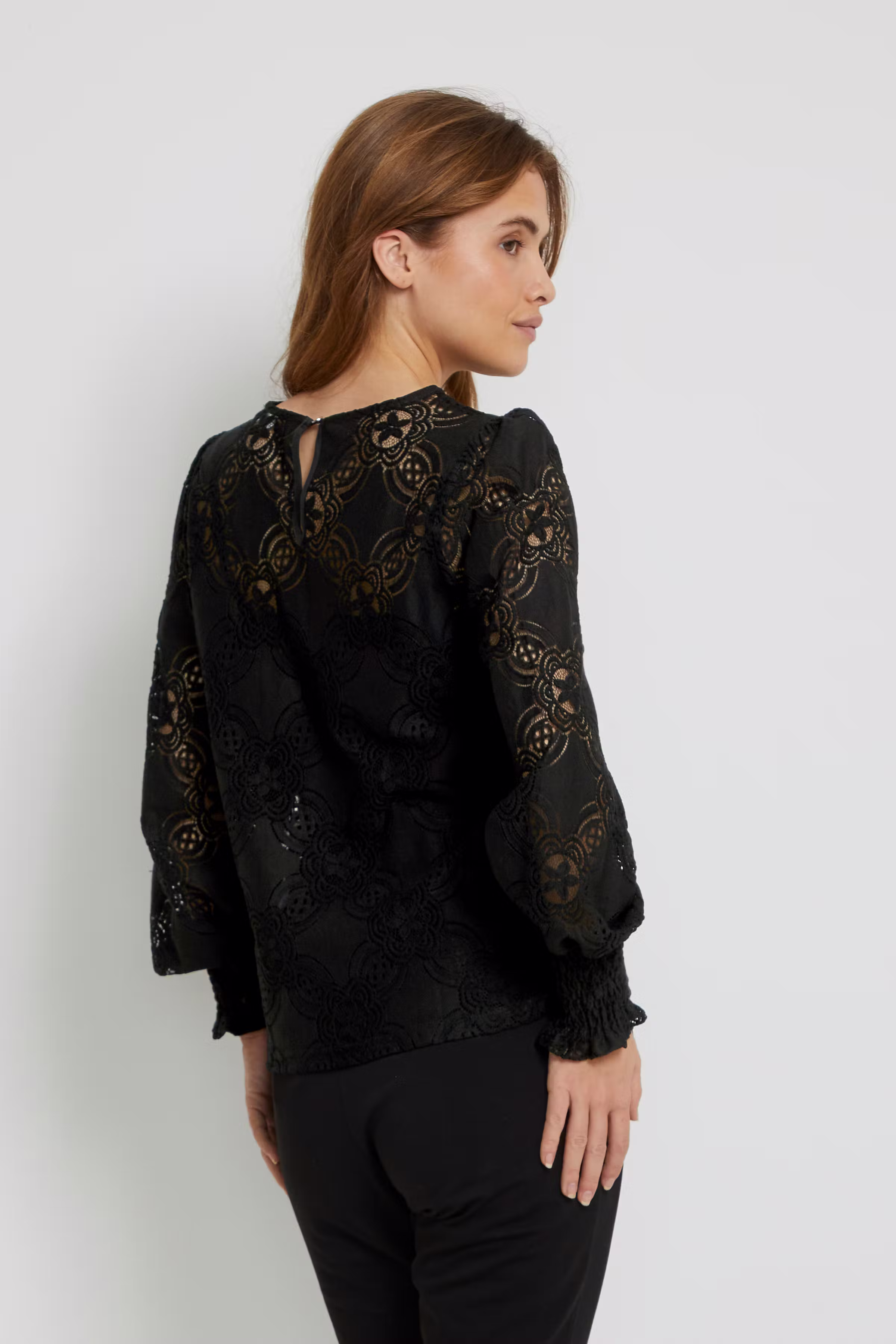 KAraula Bluse LOOKBOOK BACK 10506348-100121