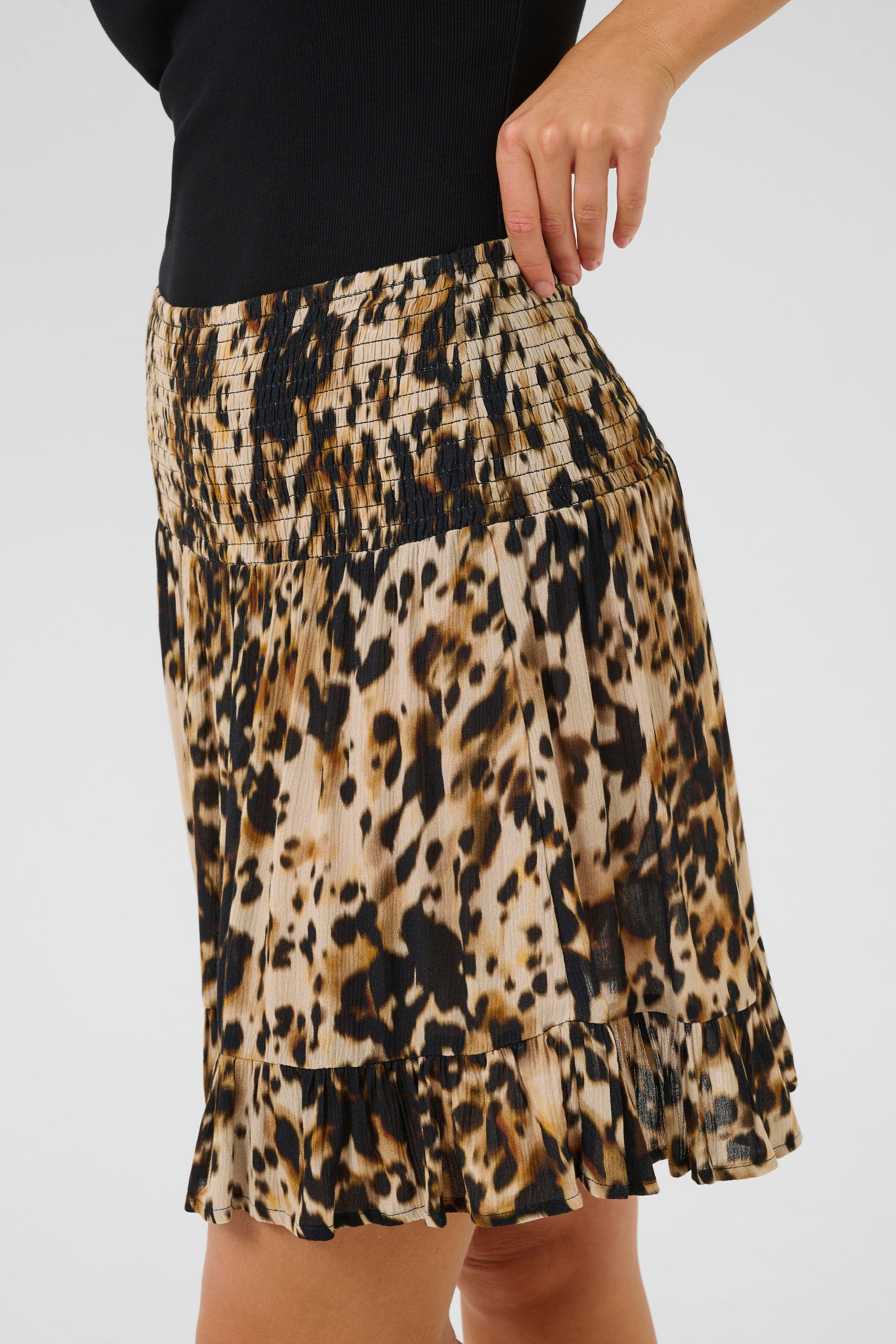 KAthora Skirt LOOKBOOK DETAIL 10510041-107550