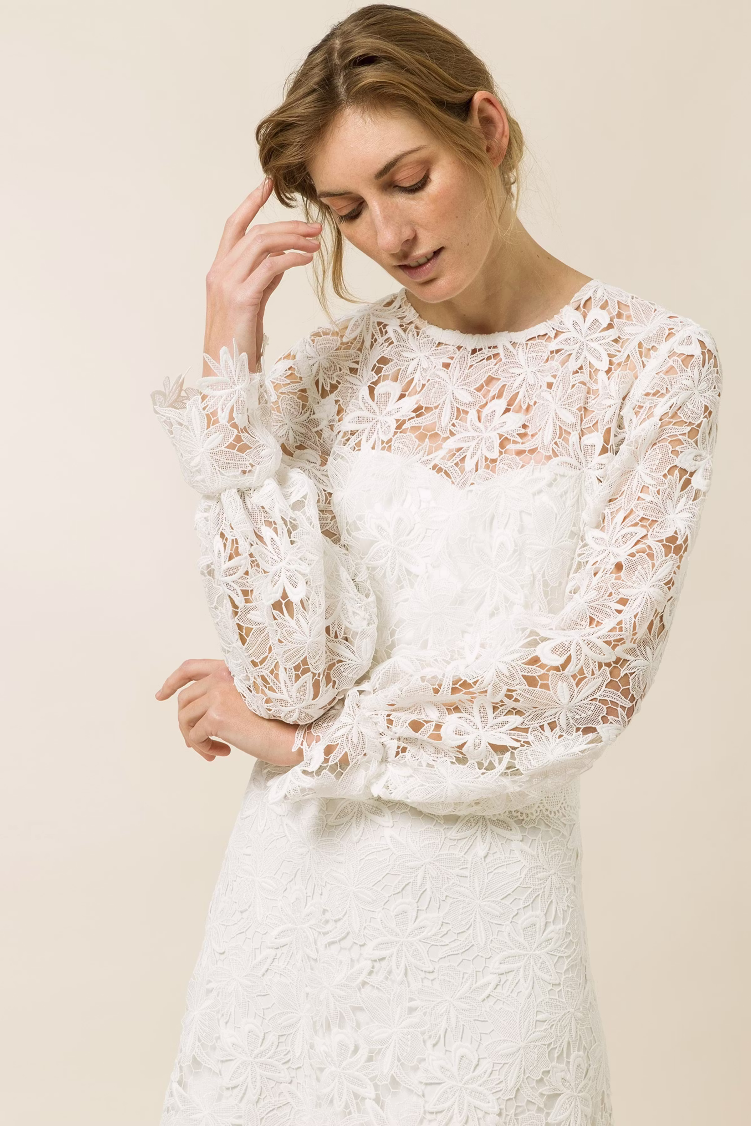 IOMIRRA Dress LOOKBOOK FRONT 30600199-WH010