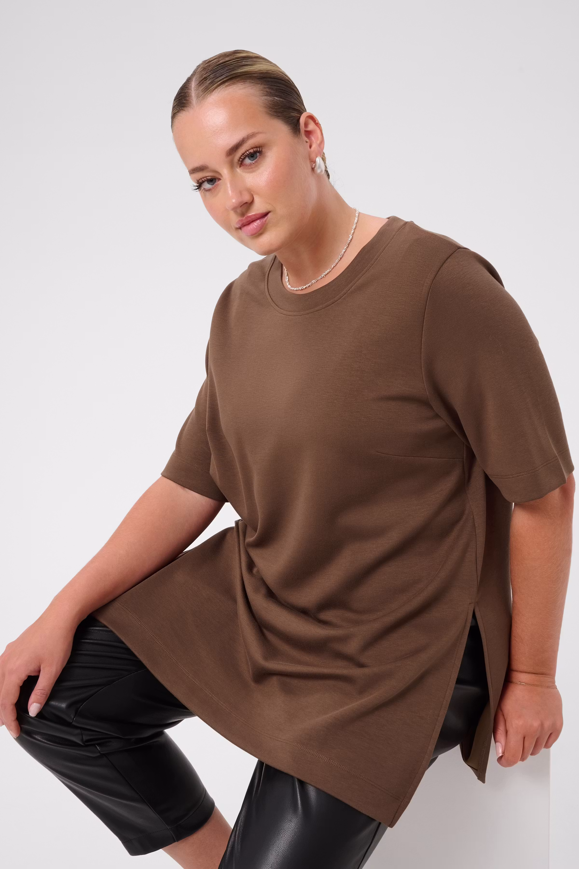 KCannia T-shirt LOOKBOOK DETAIL 10584419-191116