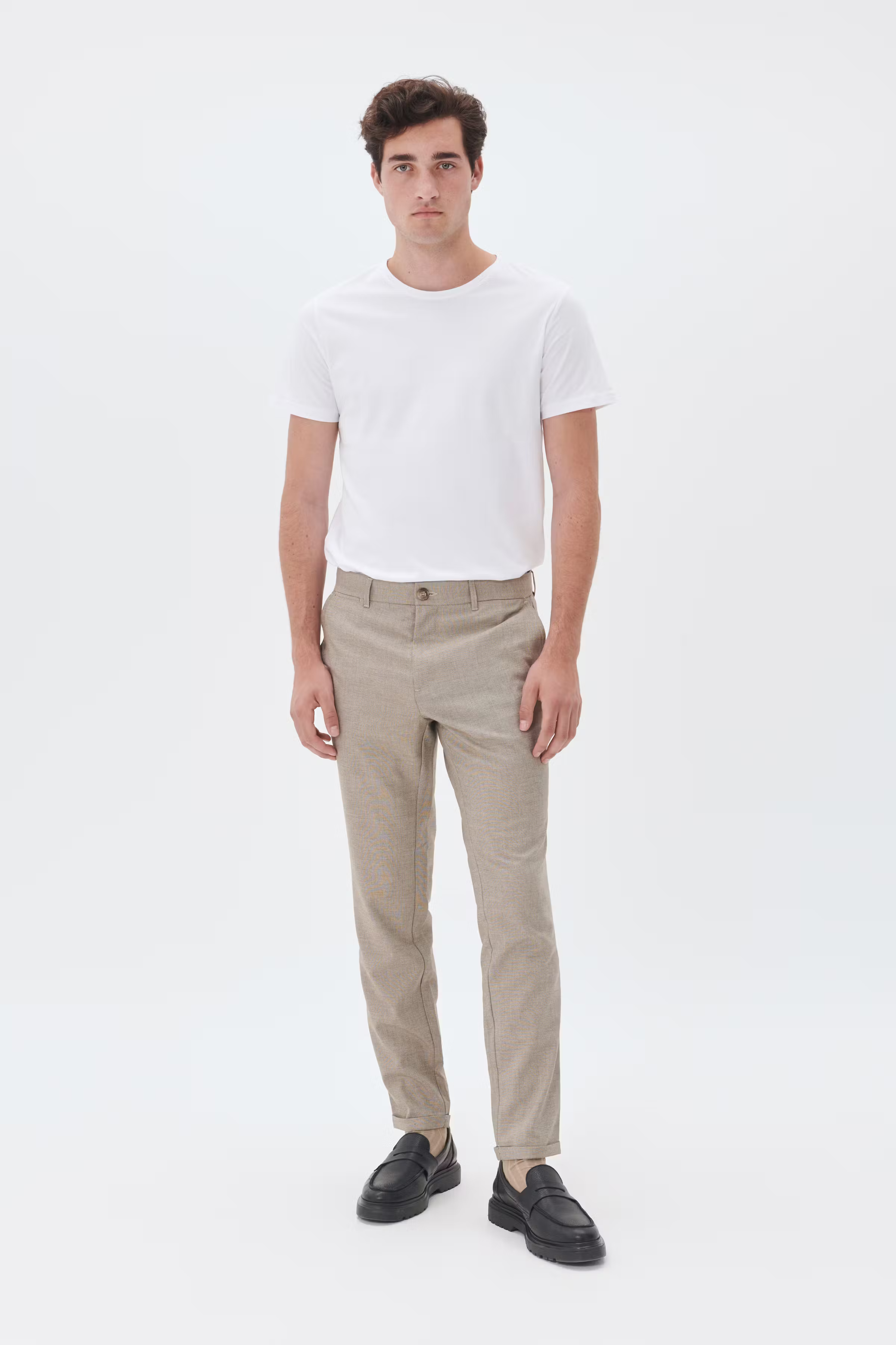 MAliam Bukser LOOKBOOK FRONT 30207402-1711081