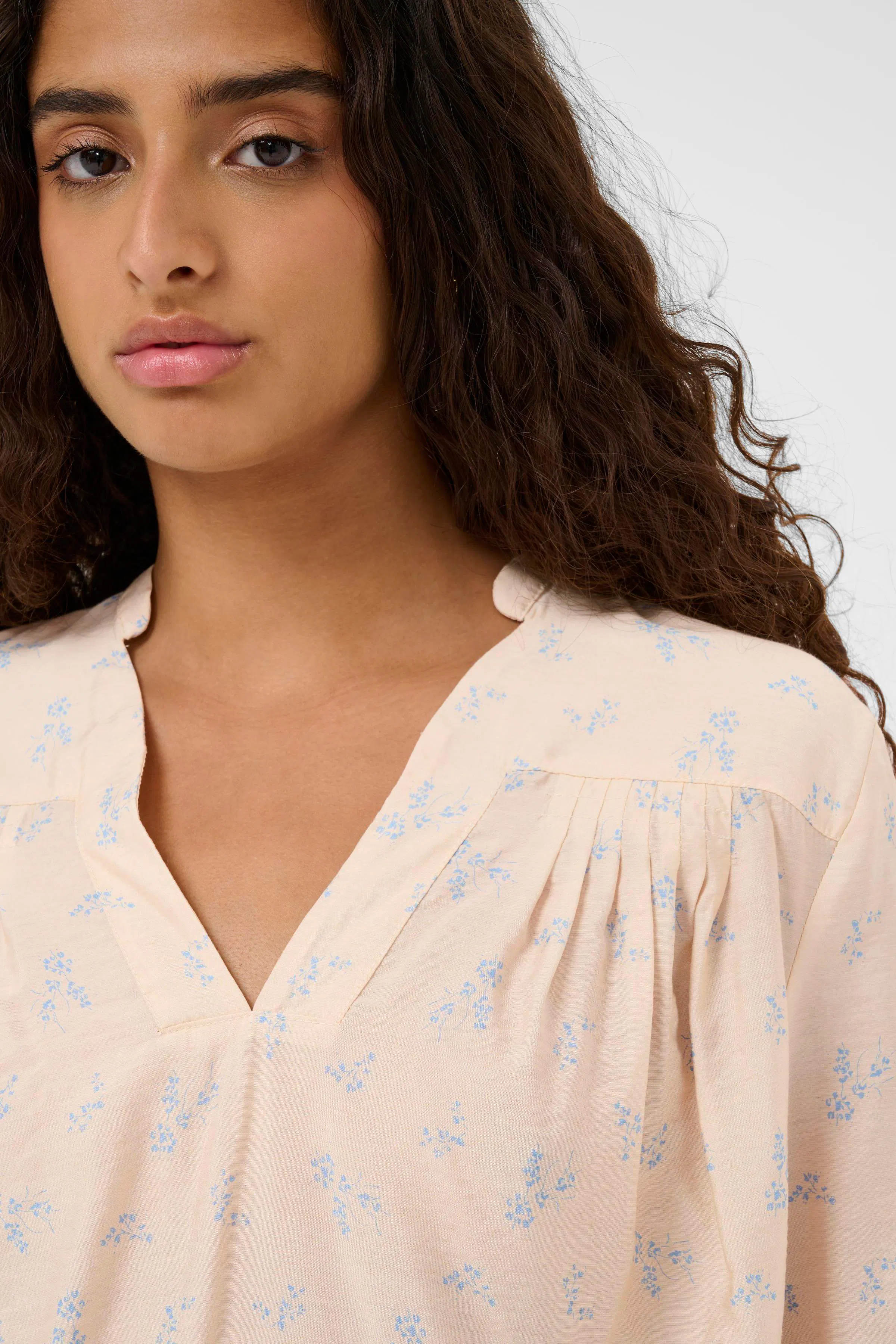 SLEneya Blouse LOOKBOOK DETAIL 30408899-304532