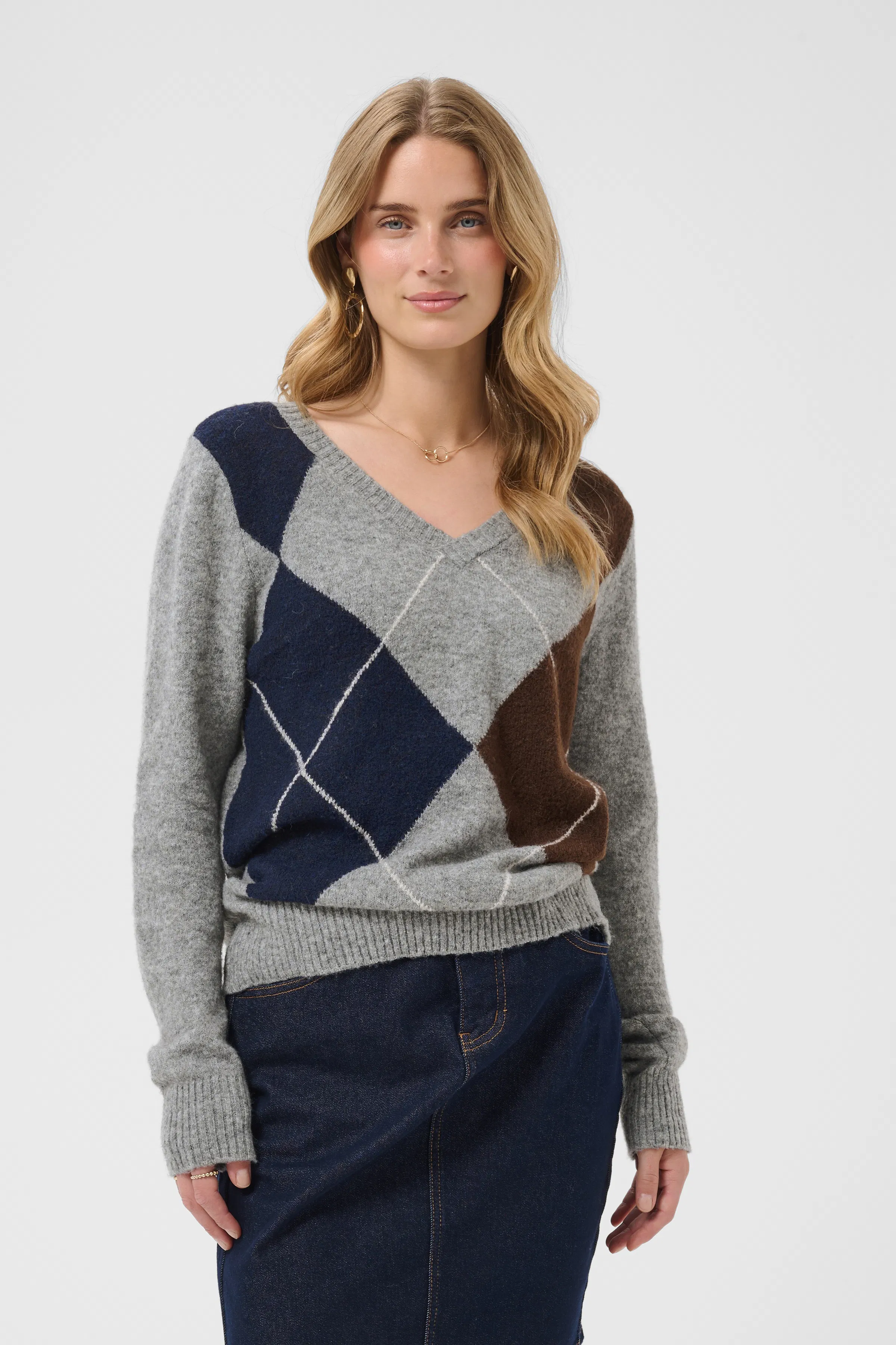 CRHope Pullover LOOKBOOK FRONT 10615298-100391