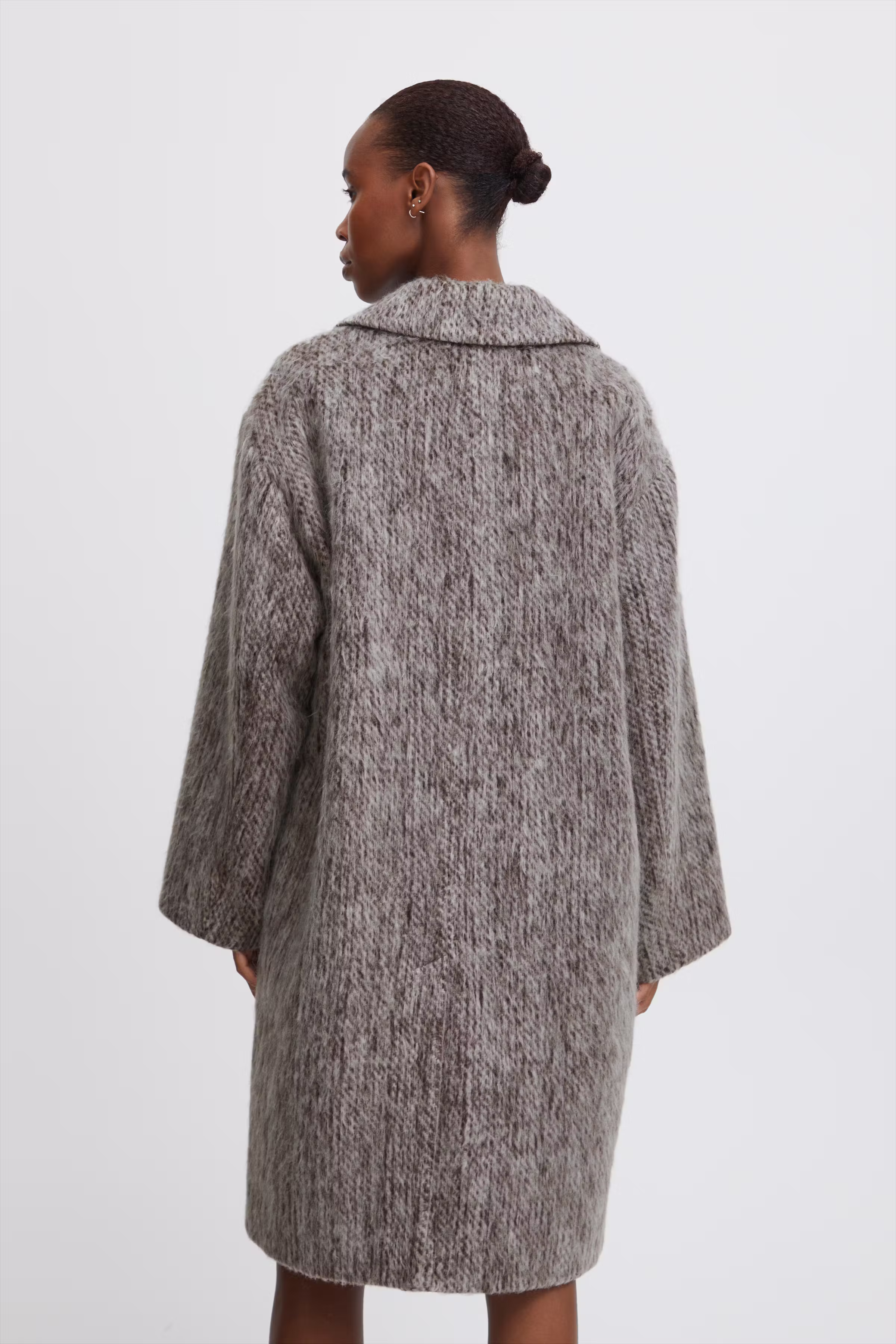 BYCANVA Mantel LOOKBOOK BACK 20815139-200455