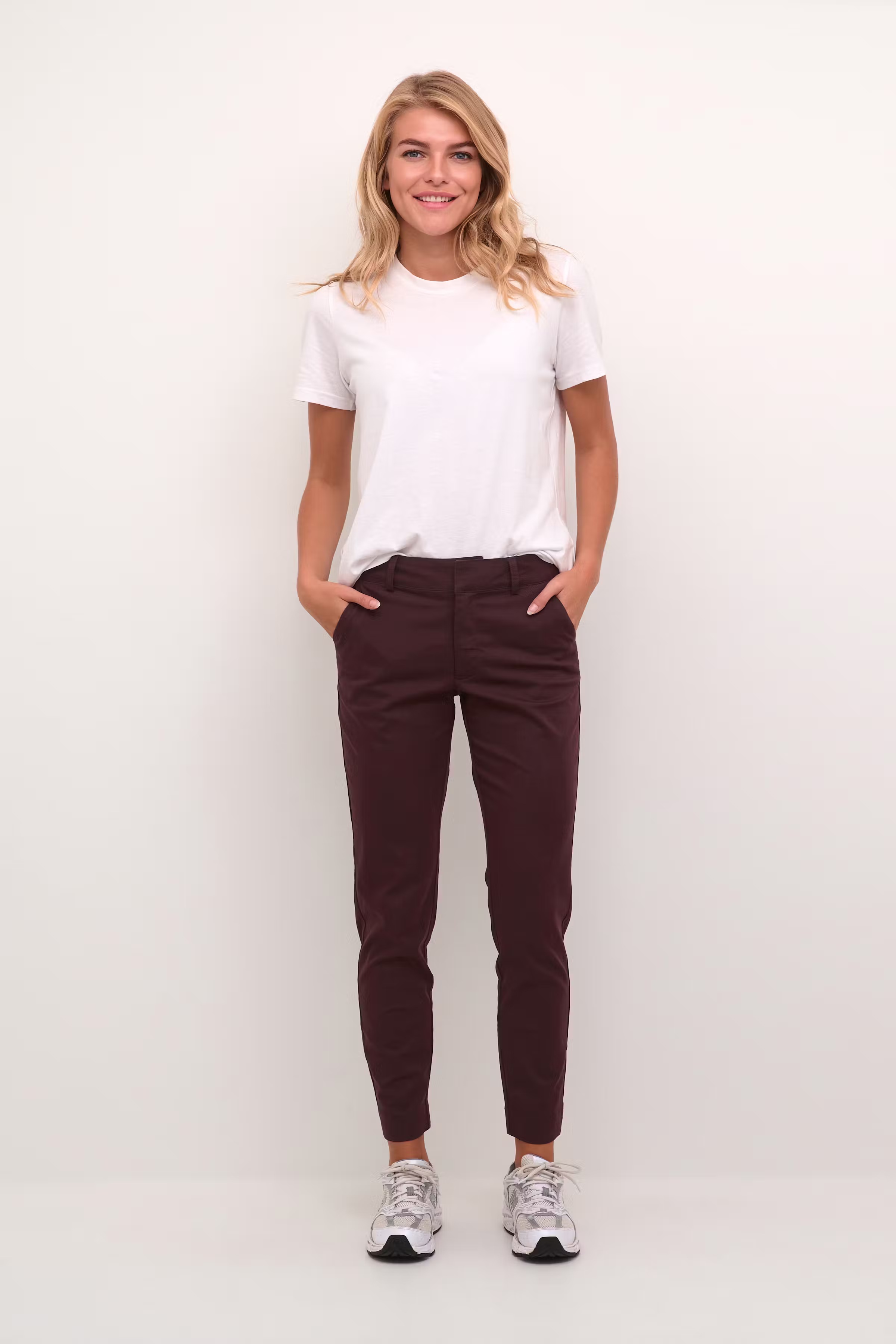 KAlea Bukser LOOKBOOK FRONT 10505191-191016