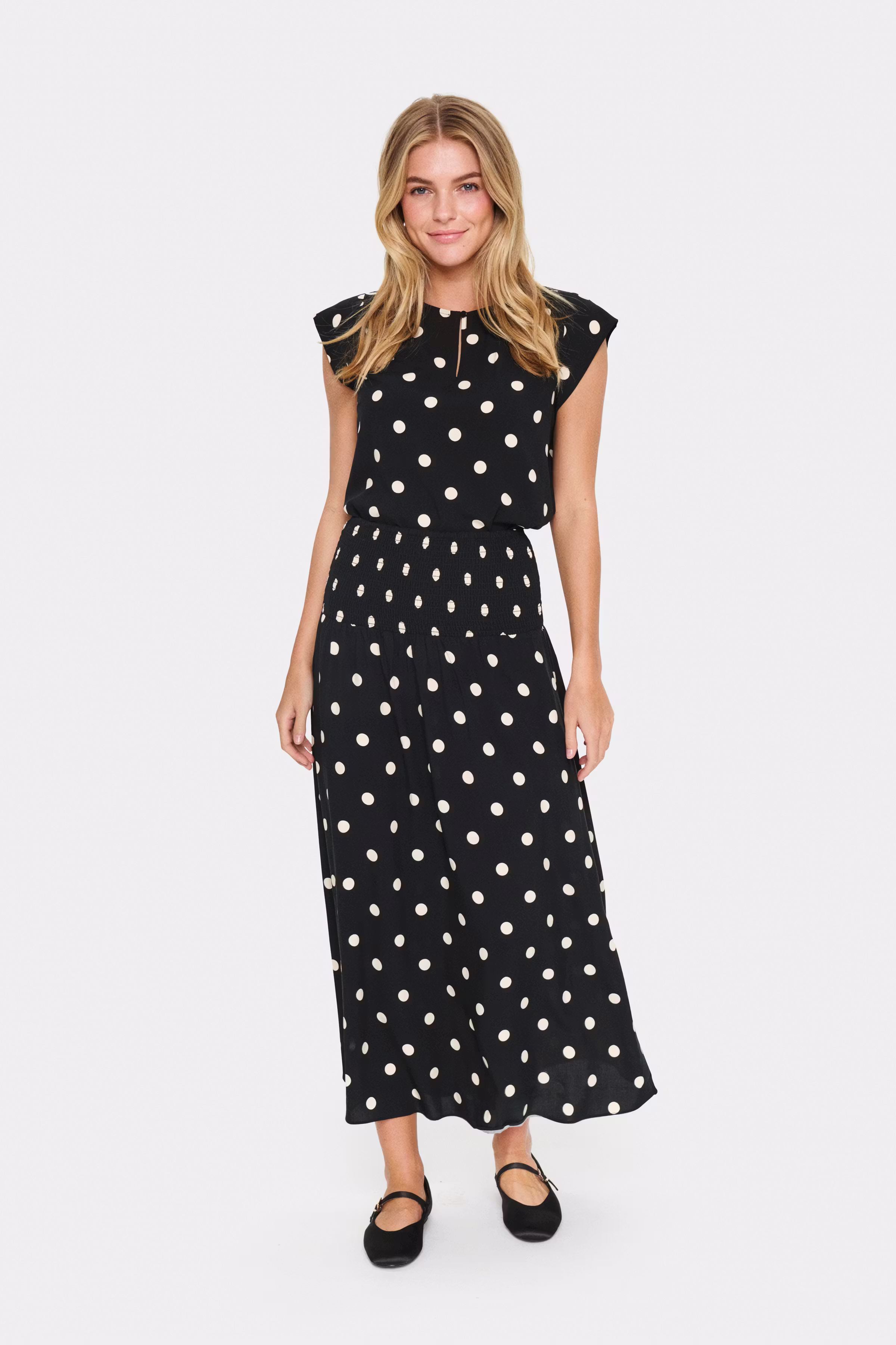 GislaSZ Skirt LOOKBOOK FRONT 30514246-303864