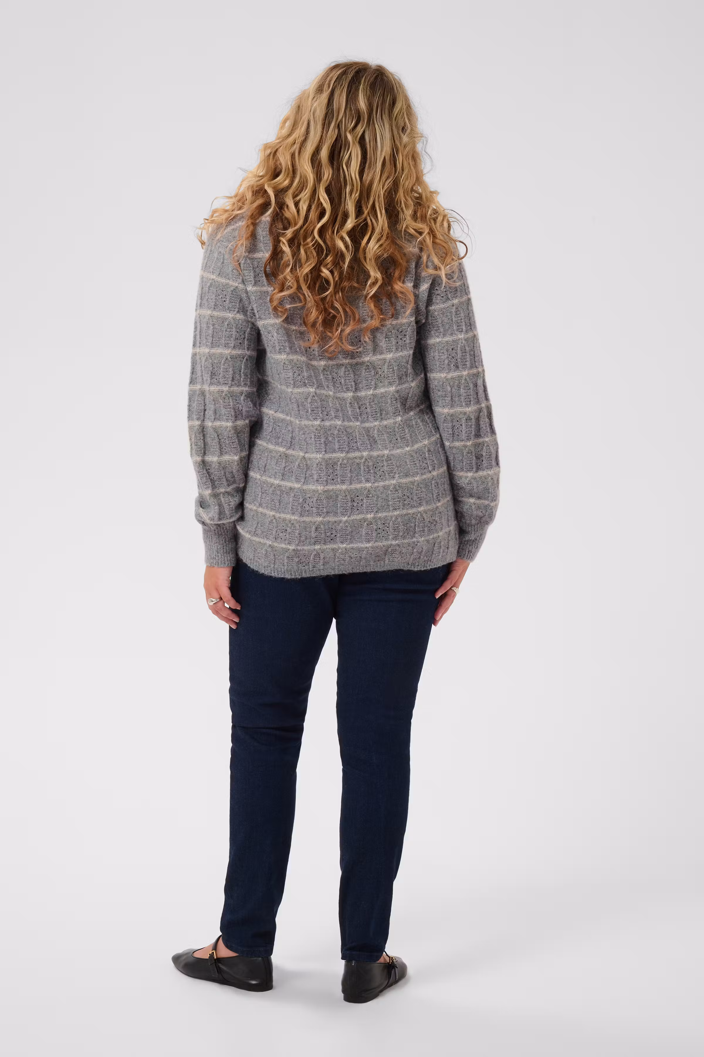 KCsigna Pullover LOOKBOOK BACK 10584436-109994