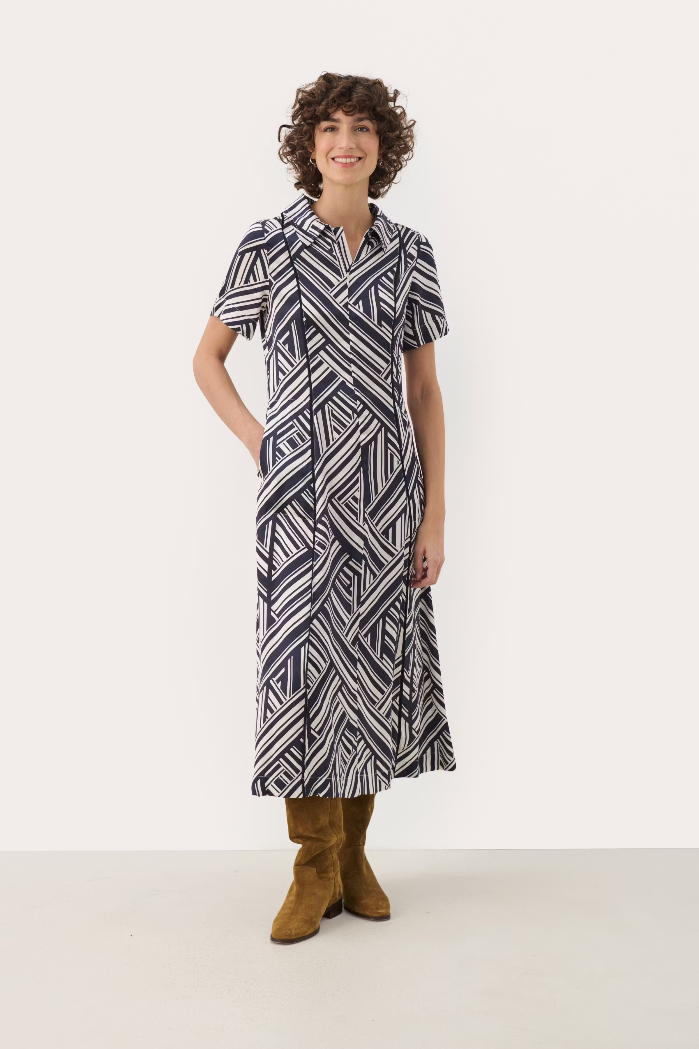 NukaPW Klänning LOOKBOOK FRONT 30309400-303572