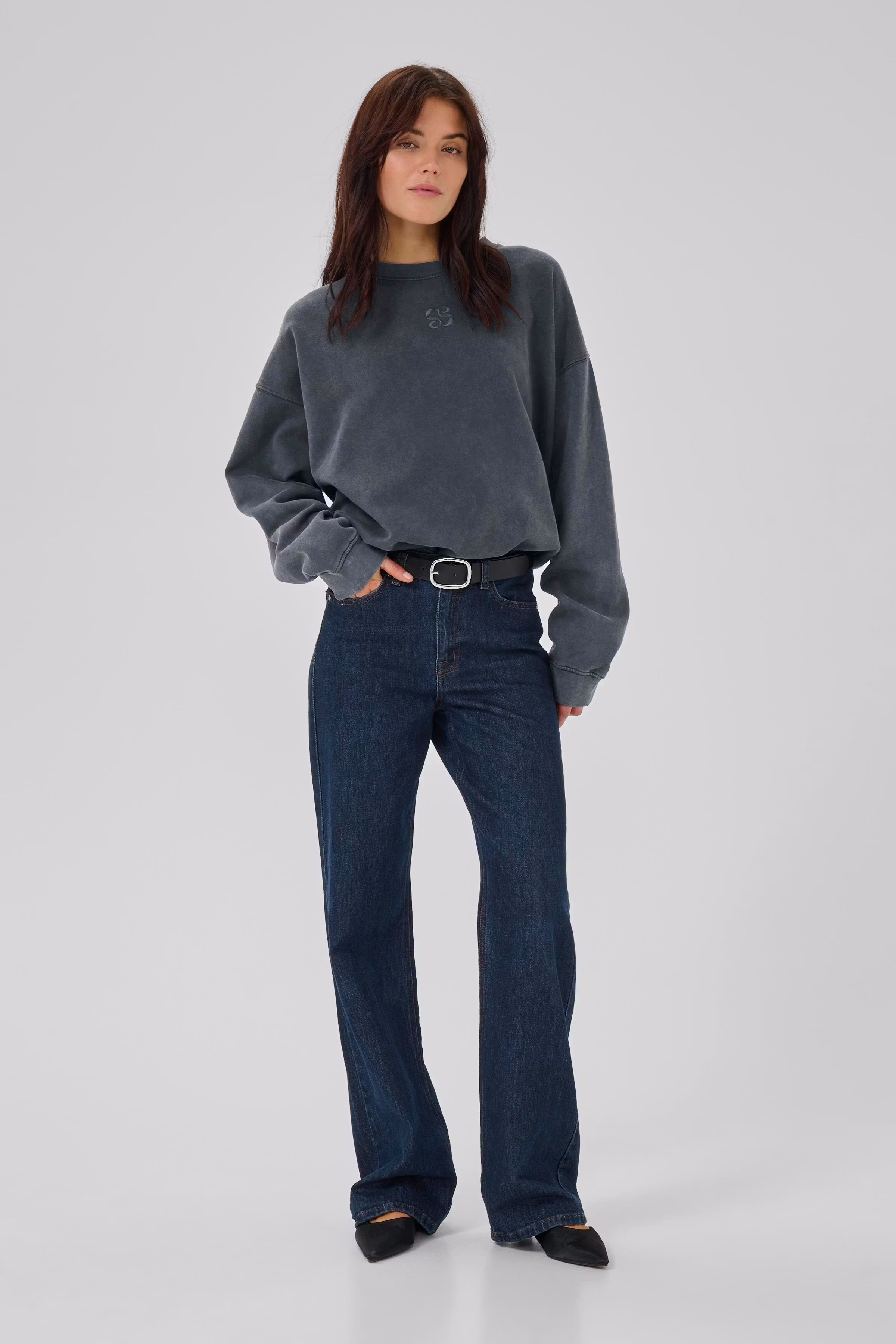 DiegoMW Sweatshirt LOOKBOOK FRONT 10704891-100089