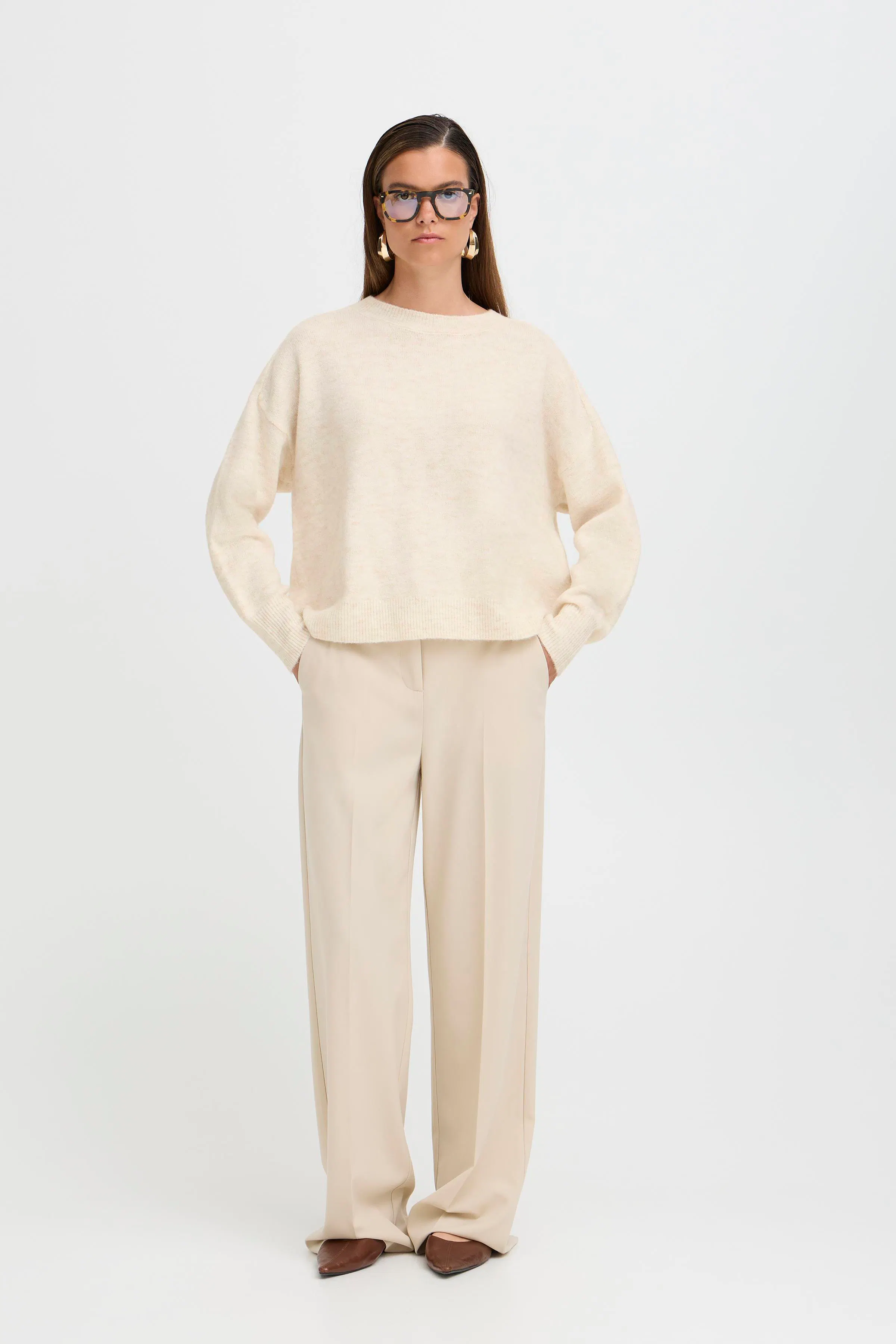 BYMONNA Pullover LOOKBOOK FRONT 20817120-1309051