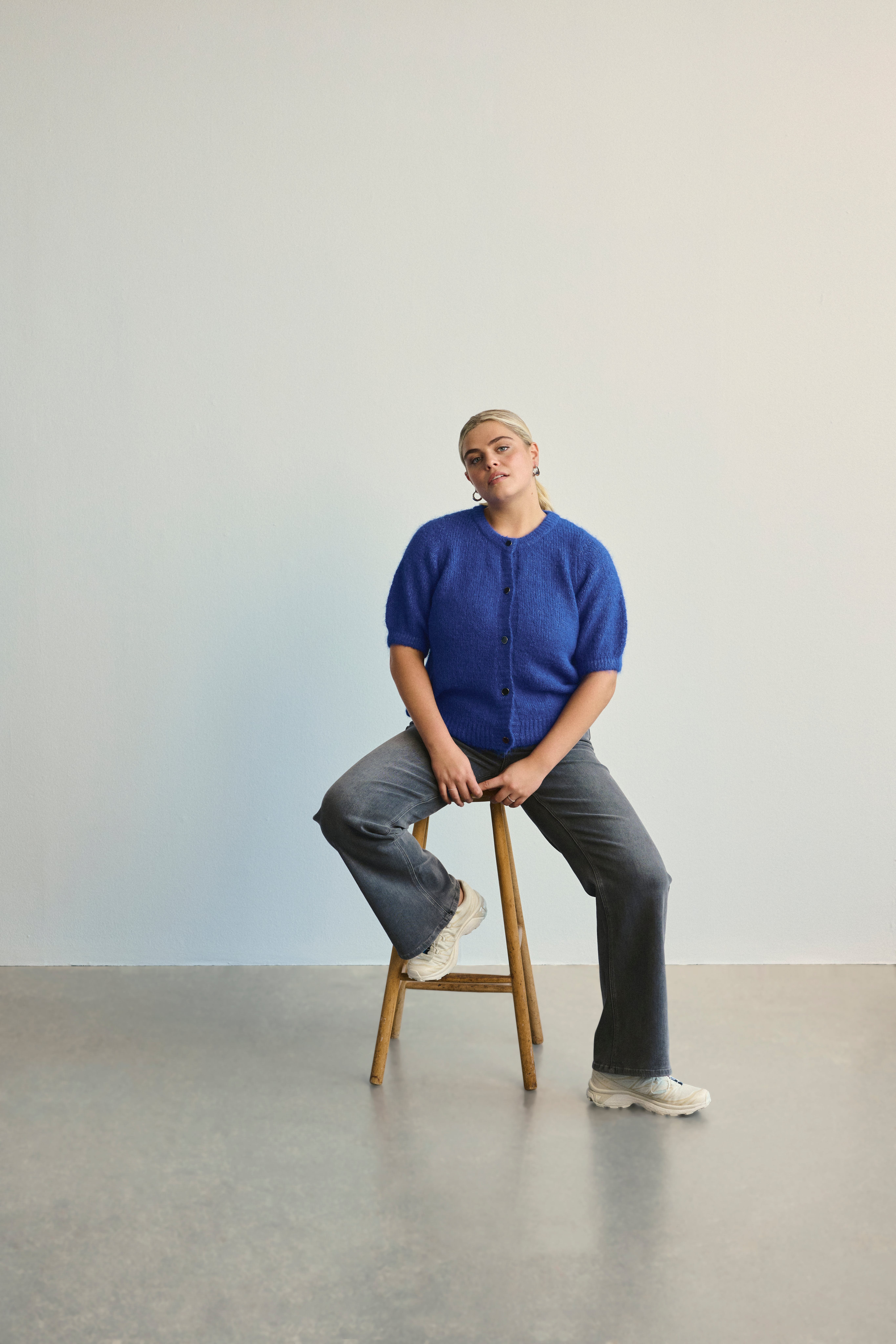 KCemilia Cardigan LOCATION NONE 10583437-193952