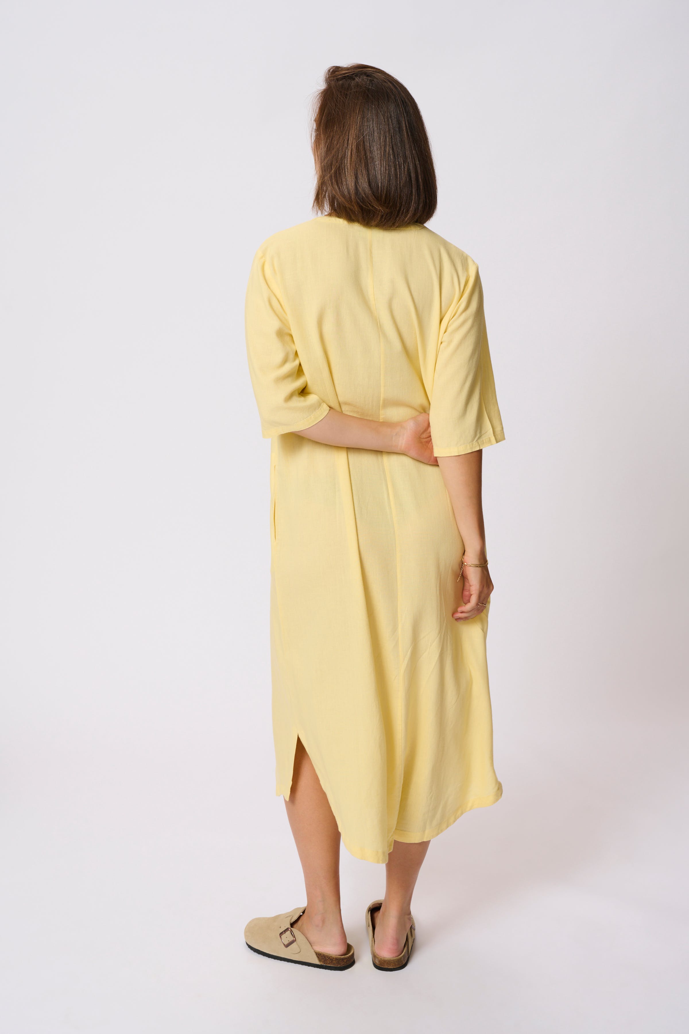 KAmilia Linen dress LOOKBOOK BACK 10508312-130922