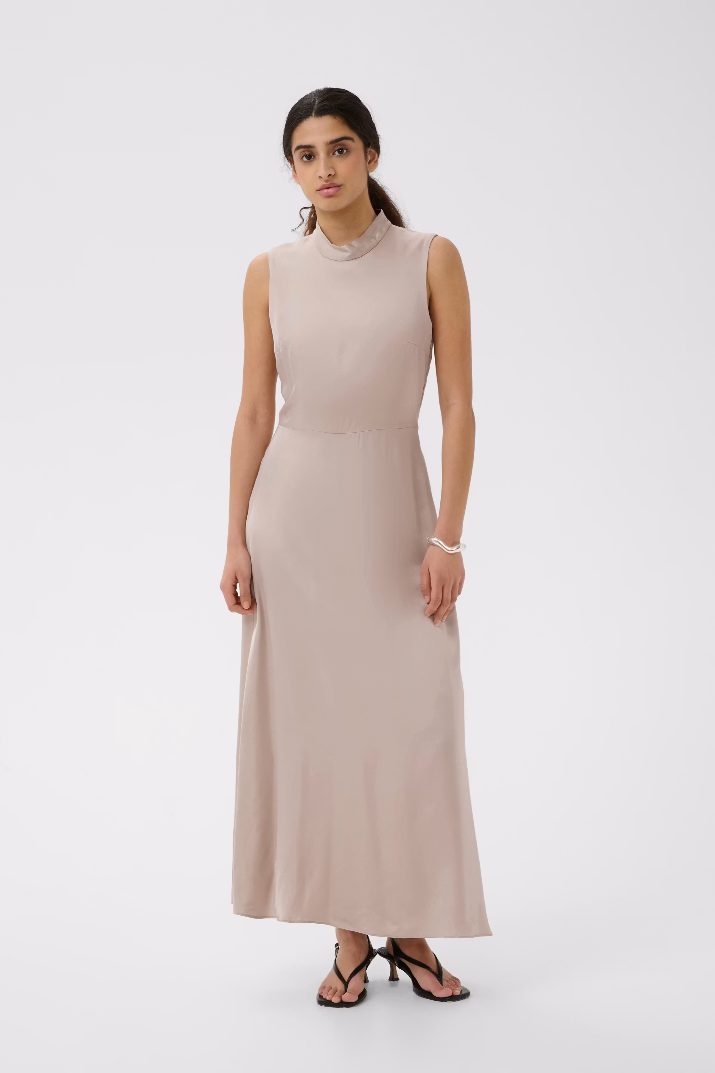 BallaIW Dress LOOKBOOK FRONT 30111228-303115