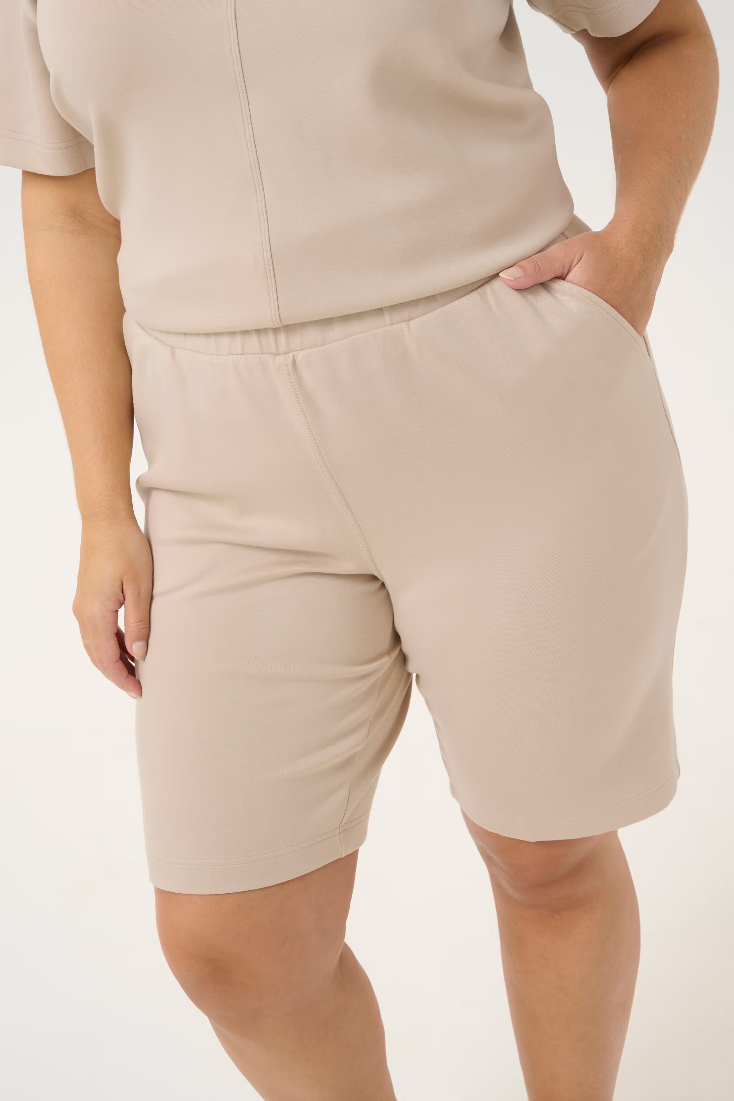 KCannita Shorts LOOKBOOK DETAIL 10583279-151305